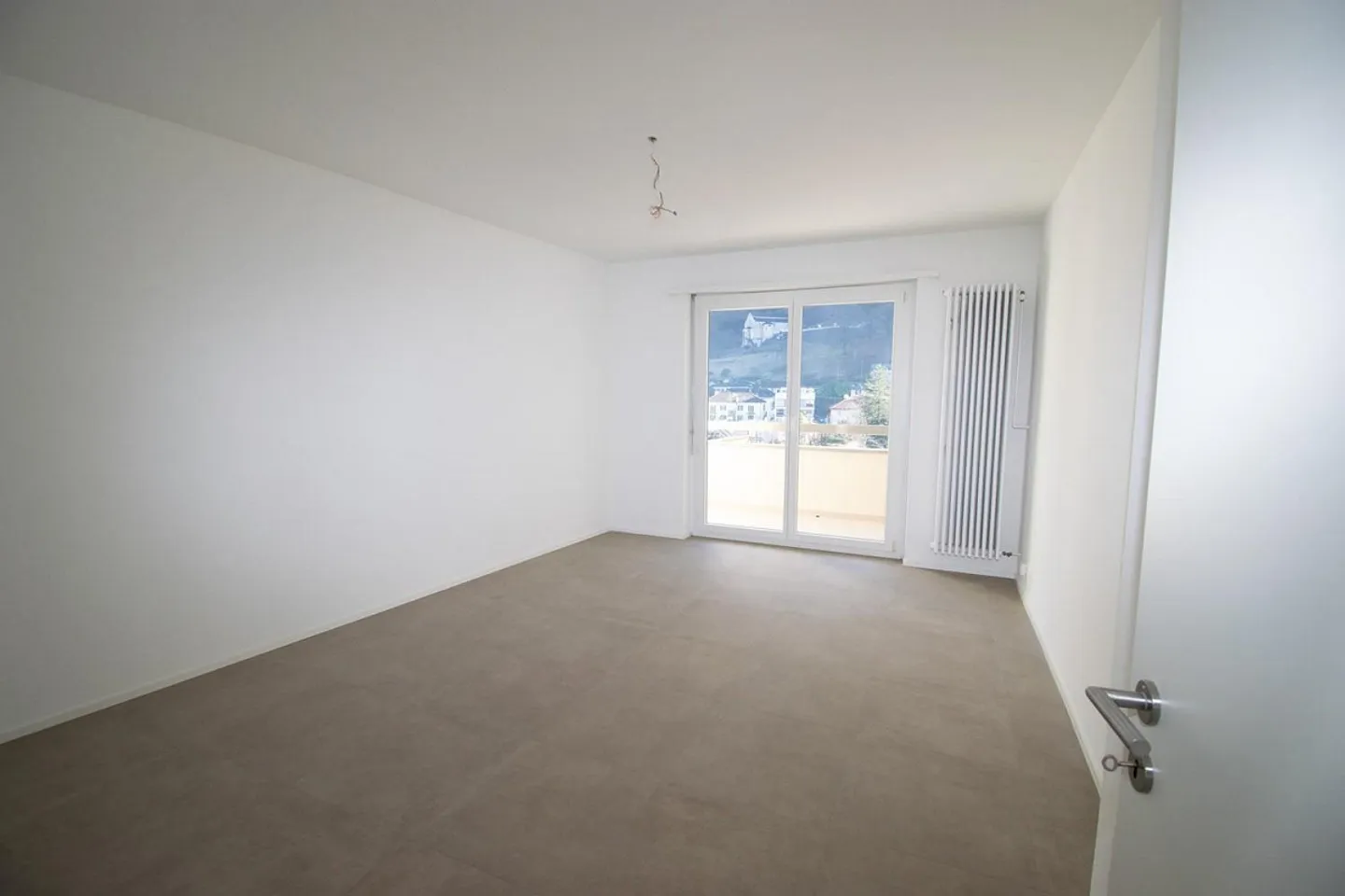 Première location après rénovation totale / Emplacement central - Photo 6 sur 13