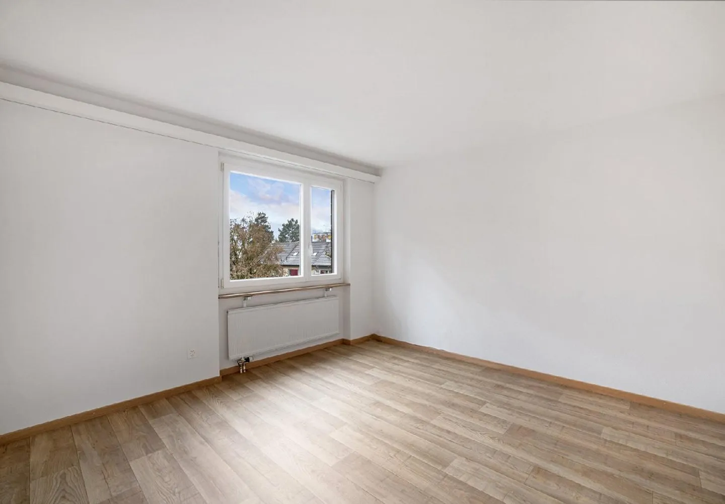 Generously living in southern sun and wide views - Photo 13 of 14