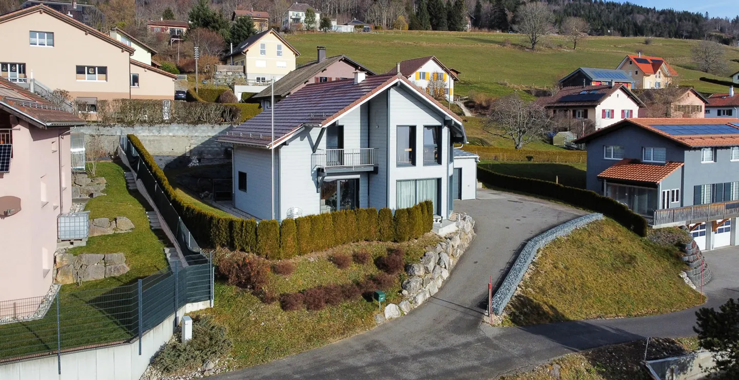 Maison individuelle avec 5,5 pièces, 2 terrasses, balcon et garage - Photo 24 sur 25
