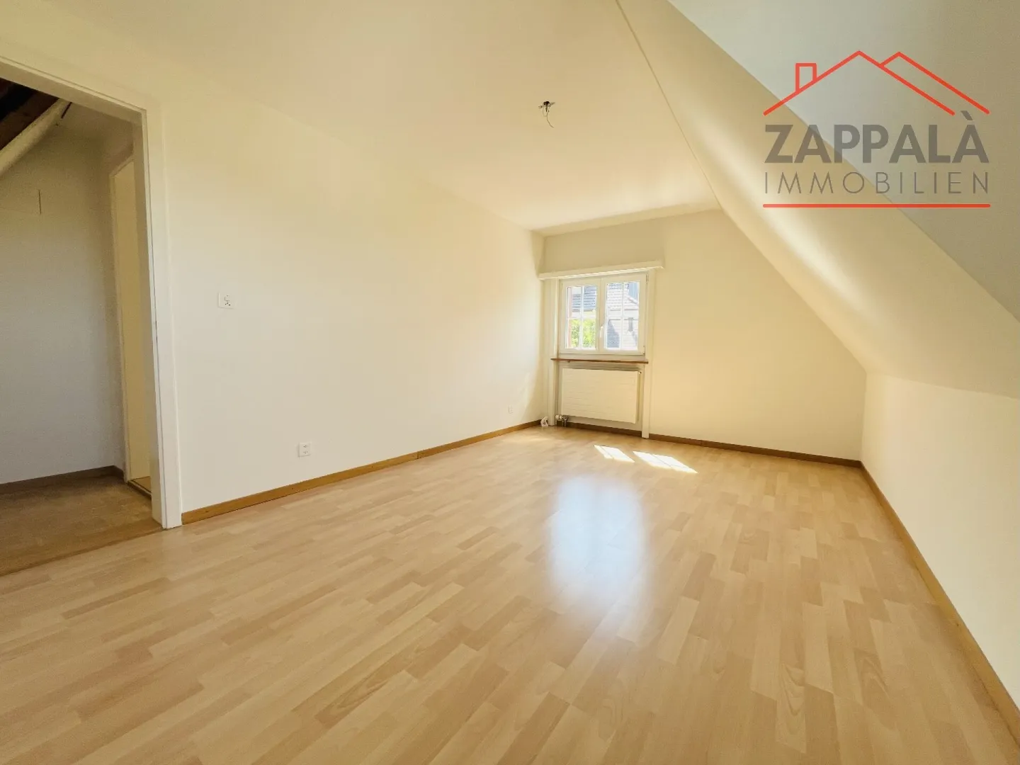 Una casa piena di luce, vista e possibilità - Vivere su due livelli con galleria - Foto 6 di 17