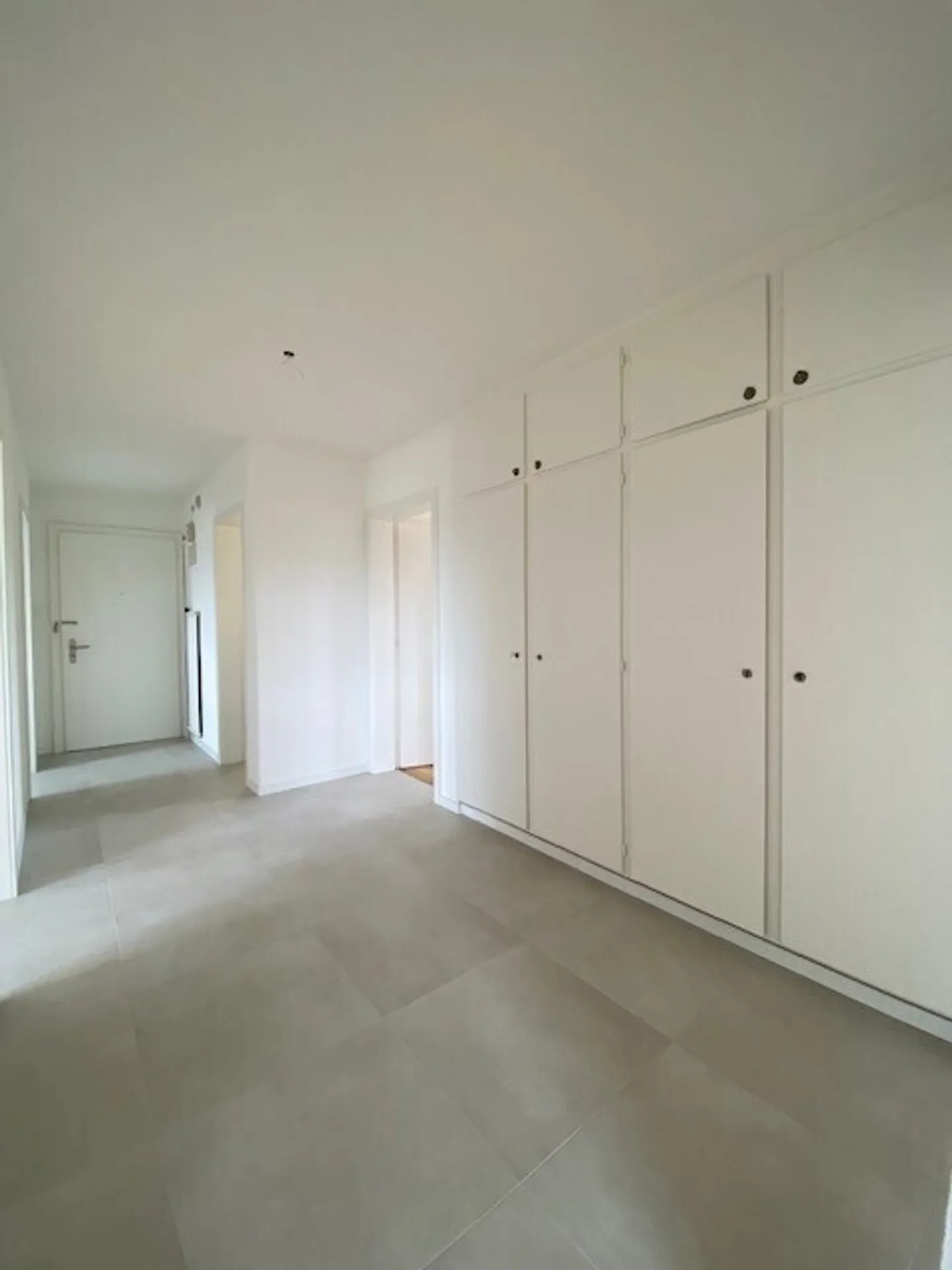 Wohnung mieten - Foto 2 von 8