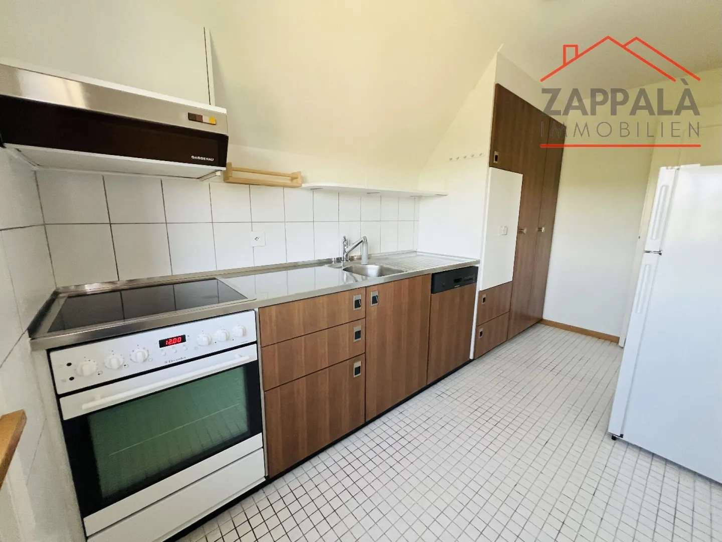 Una casa piena di luce, vista e possibilità - Vivere su due livelli con galleria - Foto 10 di 17