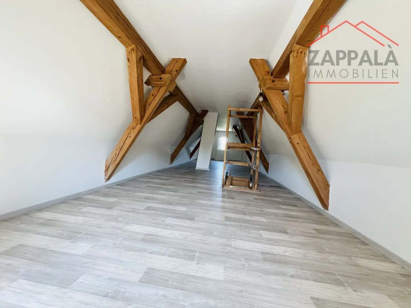 Una casa piena di luce, vista e possibilità - Vivere su due livelli con galleria - Foto 13 di 17