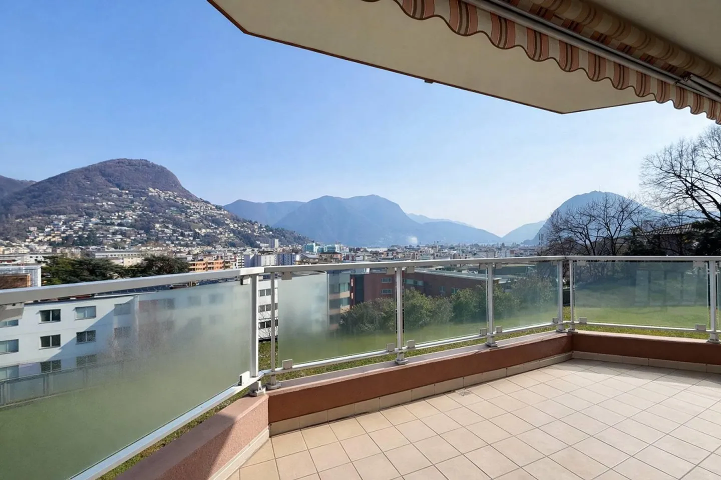 Apartment - Lugano - Photo 2 of 13