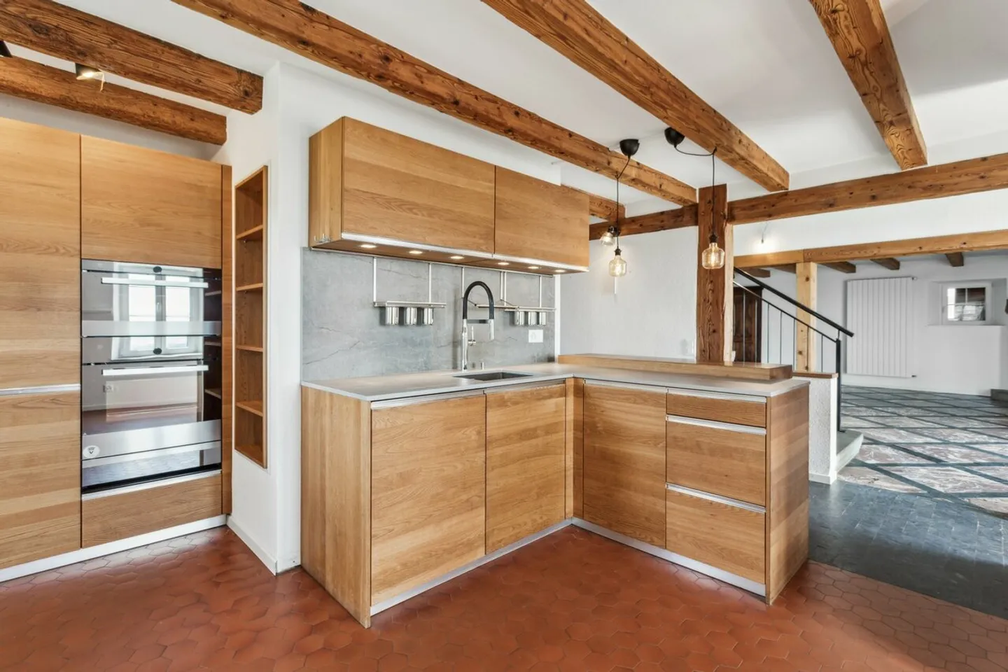 Fascino autentico e panorama eccezionale - Foto 4 di 16