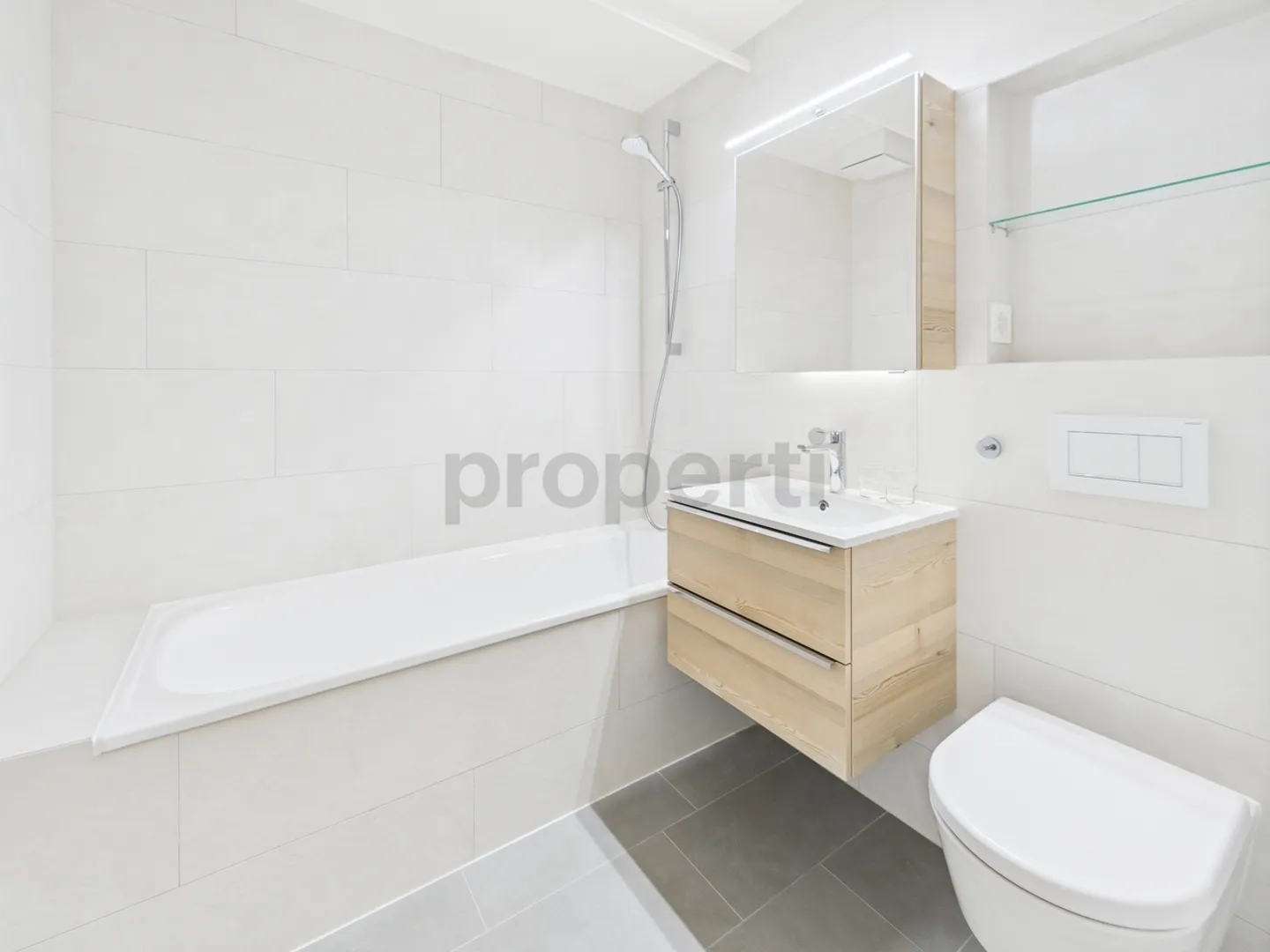 3,5 Zimmer vollständig renoviert mit Garage, Balkon und Kamin - Foto 7 von 10
