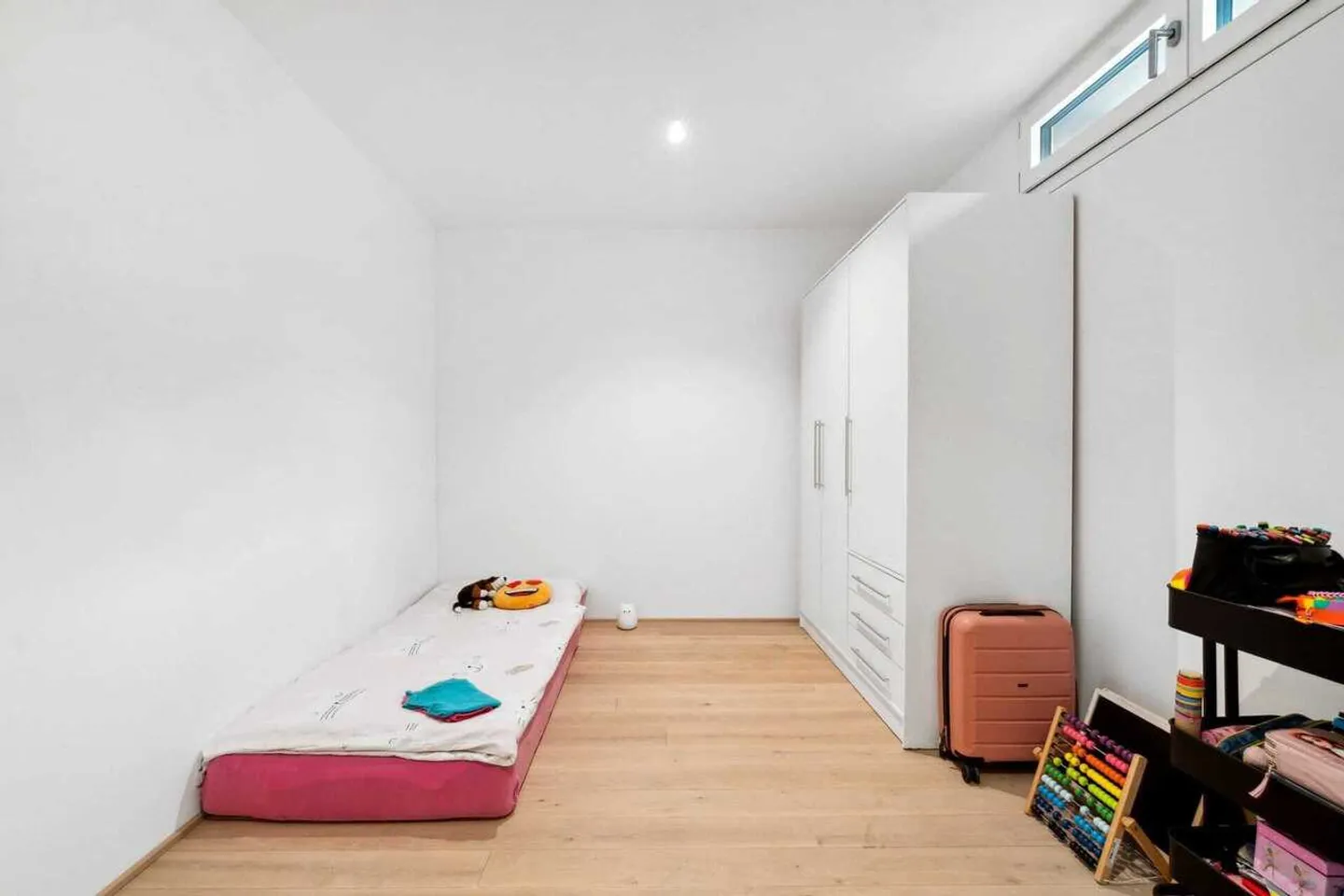 Incantevole maisonette di 4,5 stanze con giardino privato - Foto 12 di 13