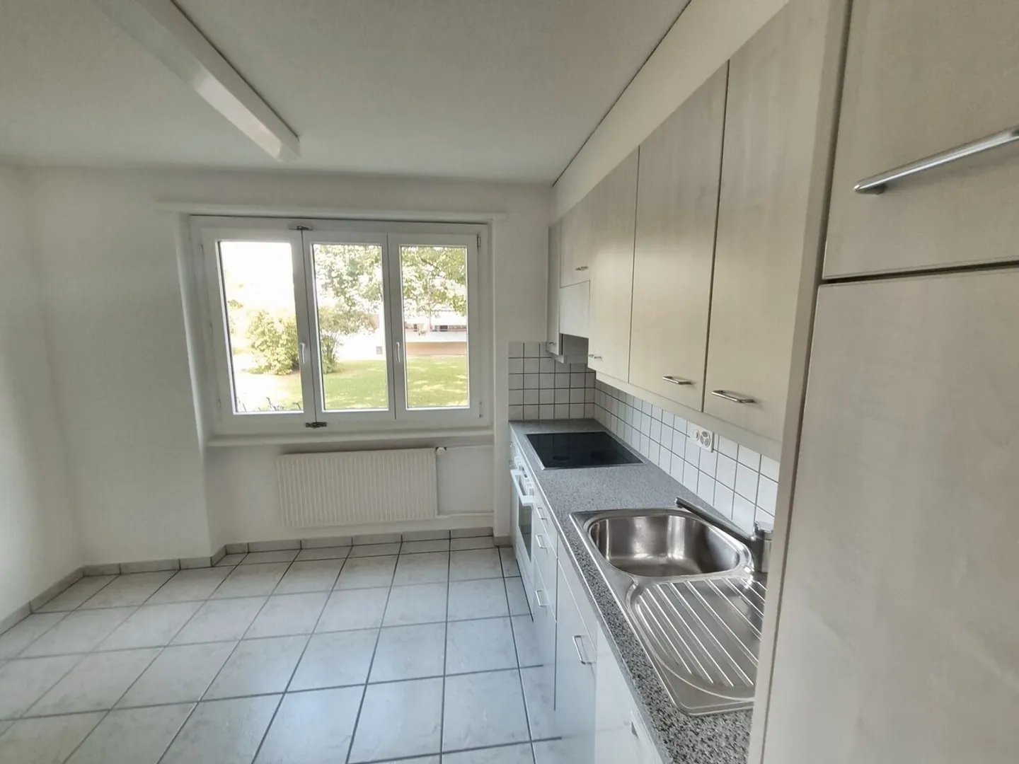 Helle 3.5-Zimmerwohnung und großem Balkon im EG - Photo 2 of 5