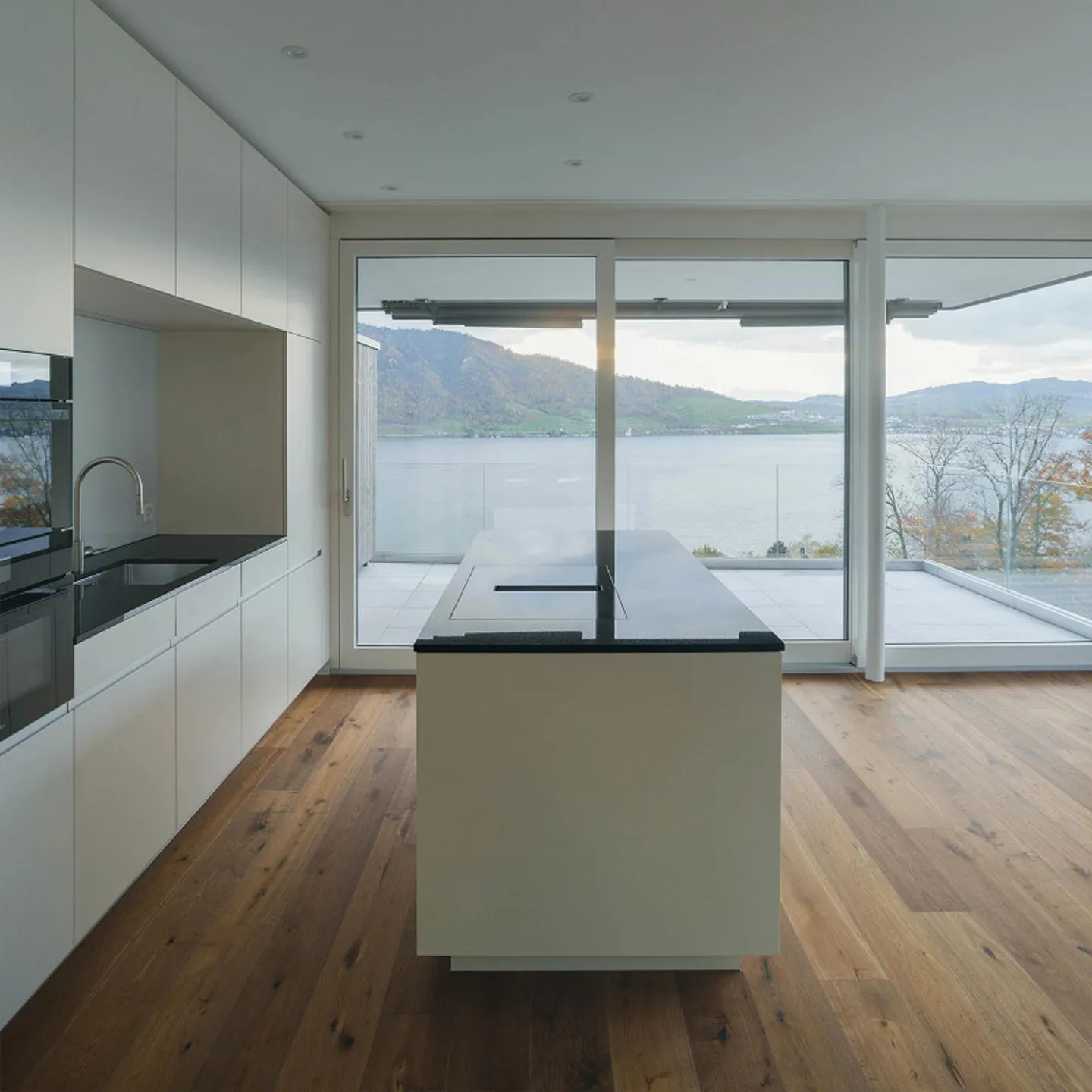 Casa unifamiliare a schiera di 4,5 stanze con vista lago - Foto 2 di 6