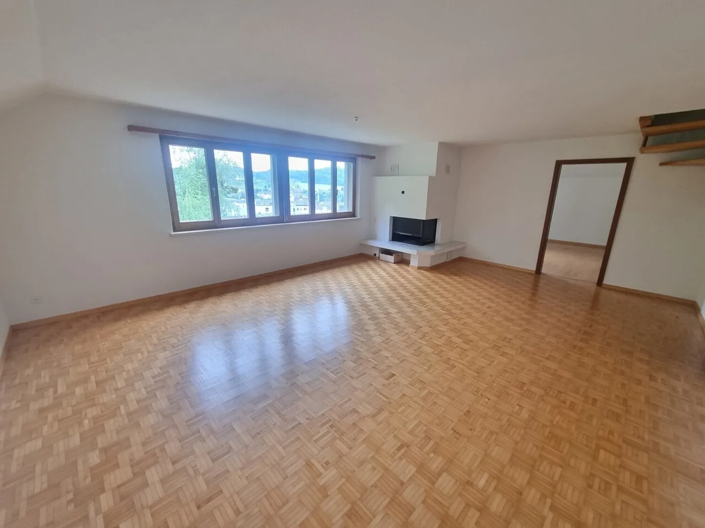 Duplex for rent - Photo 2 of 10