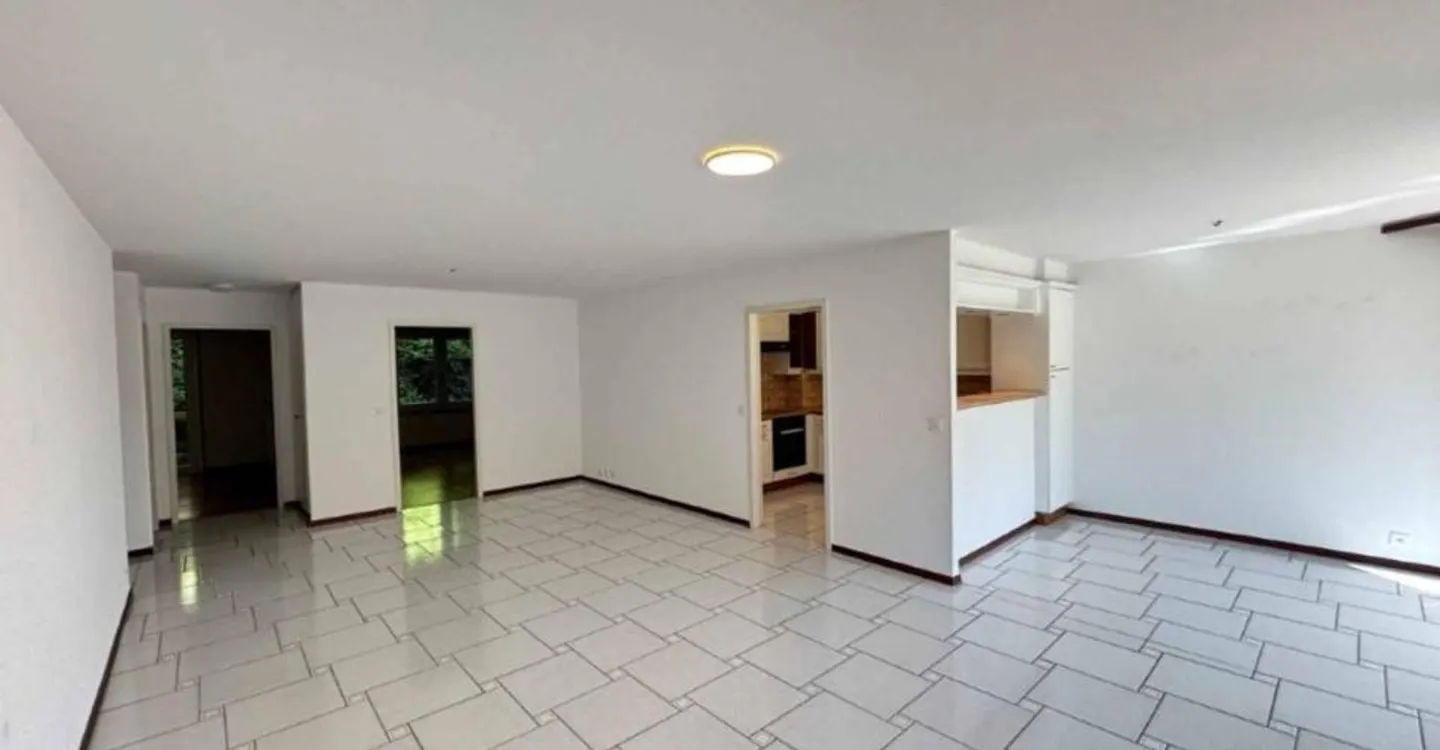 Appartement 3.5 pièces ensoleillé - Photo 3 sur 9