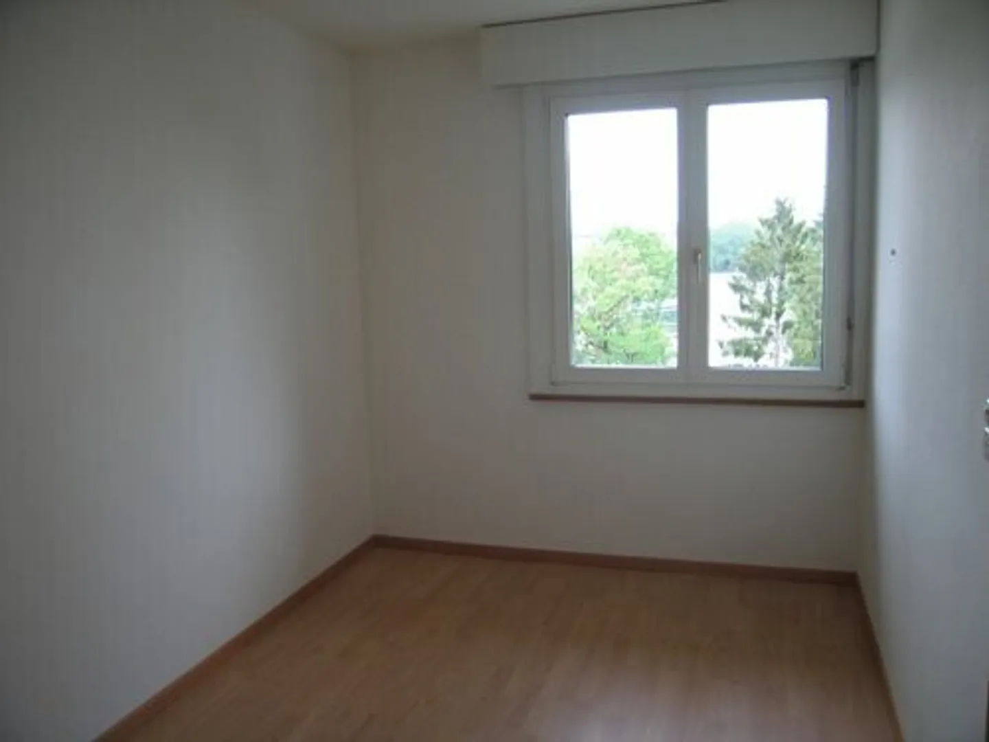 Luminoso appartamento duplex 3.5 in una proprietà ben tenuta! - Foto 7 di 7