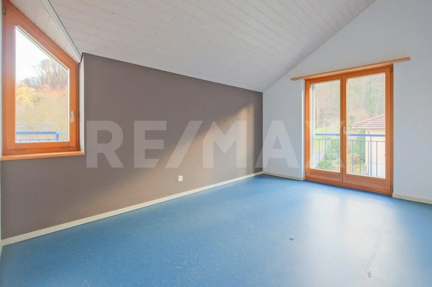 Maison imposante de 6,5 pièces avec de nombreux extras - près du bord de la forêt et R... - Photo 11 sur 13