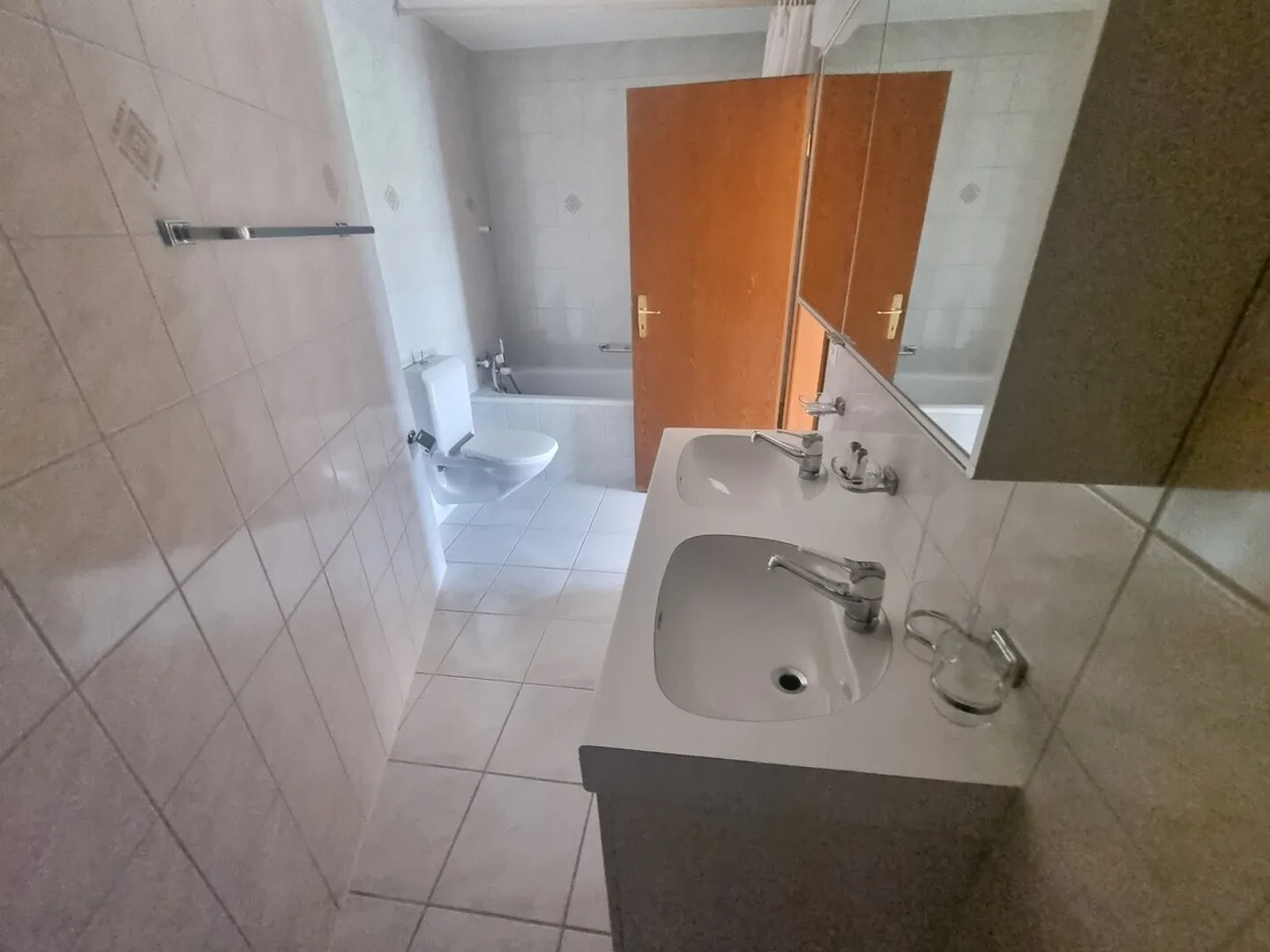 Duplex for rent - Photo 8 of 10