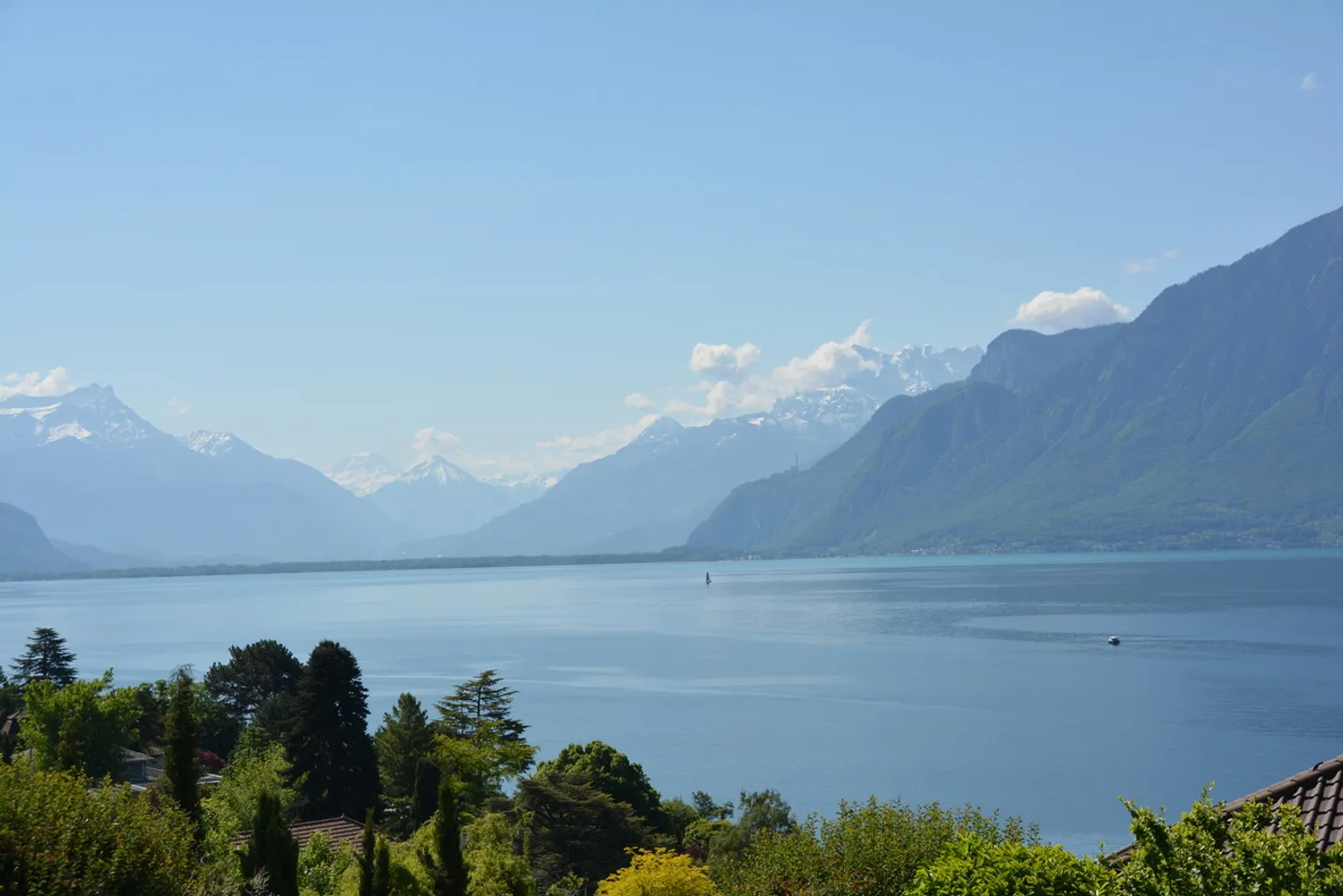 Near Vevey, new project of 3 villas with 5.5 rooms - Panoramic view - Photo 1 of 13
