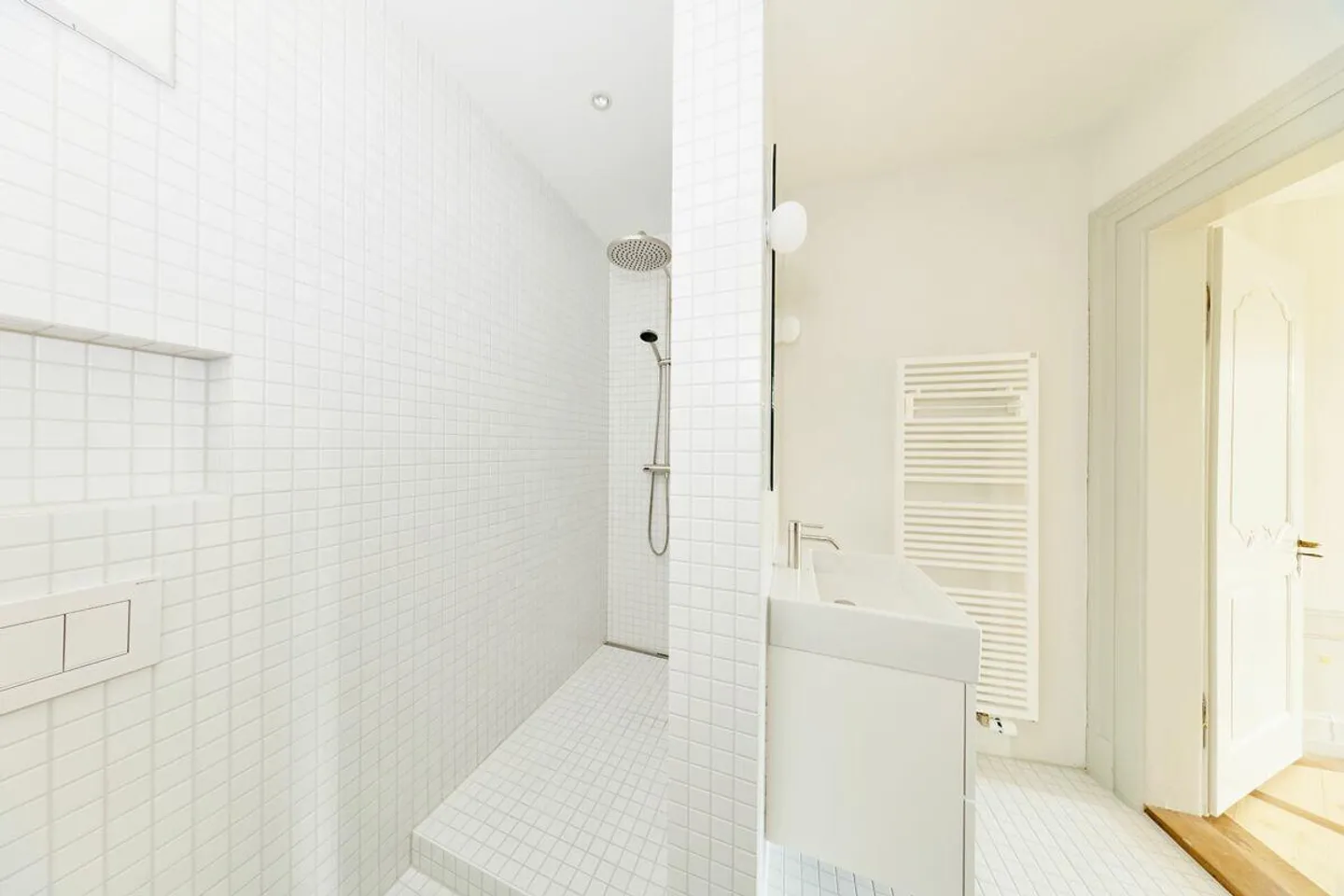 Ristrutturato di recente. Affascinante e storico. Moderno nella vita quotidiana. - Foto 8 di 13