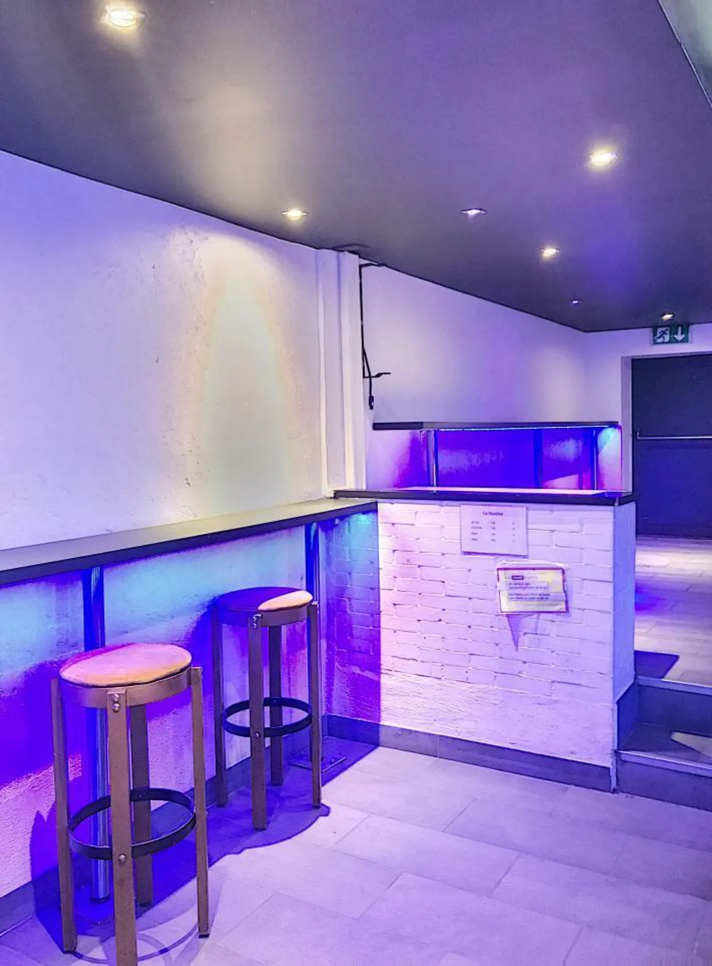 Bar / nightclub "Le Nautilus" - Photo 6 of 7