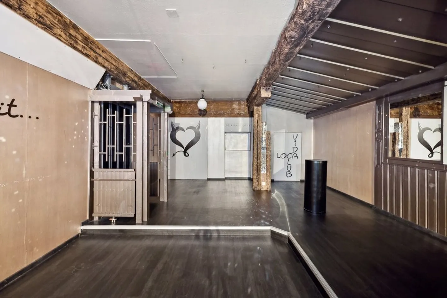 Bar/Disco zur Miete im Herzen von Sion - Foto 5 von 12