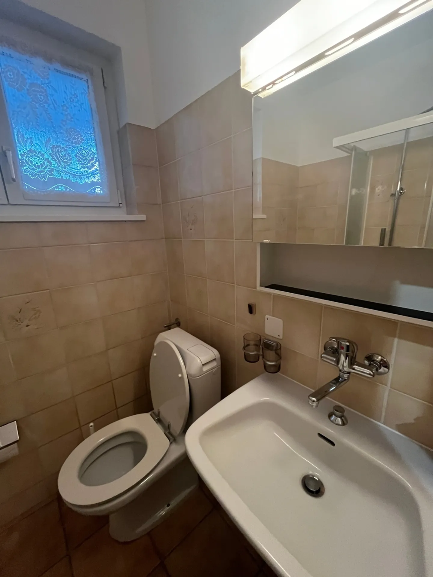 Appartement calme de 2,5 pièces à Agno / Résidence secondaire possible - Photo 5 sur 9