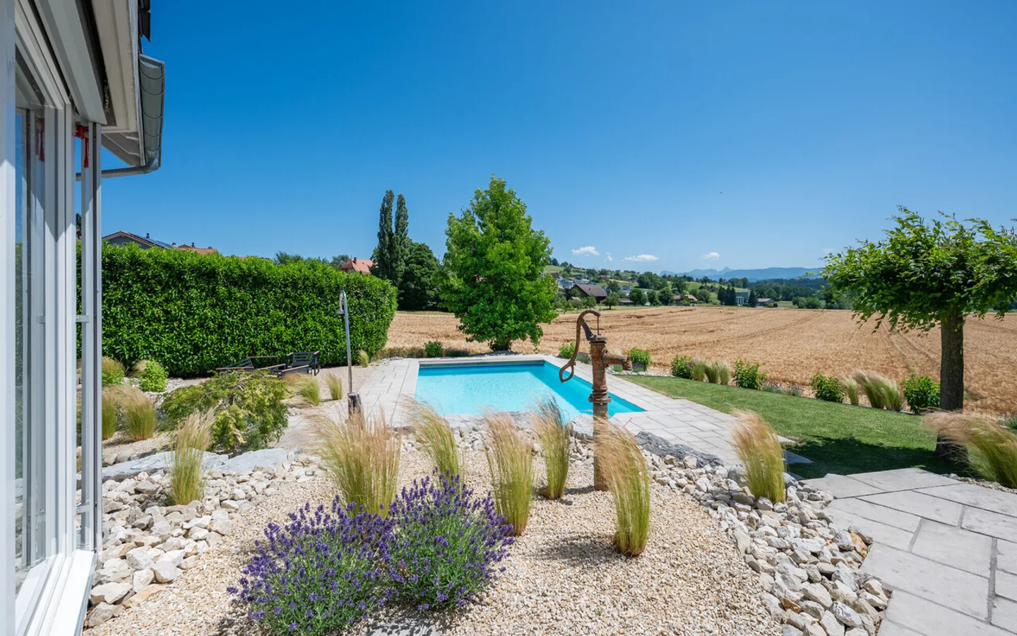 ImmoWyss - Family Dream with Garden, Pool and Plenty of Space to Live - Photo 5 of 10