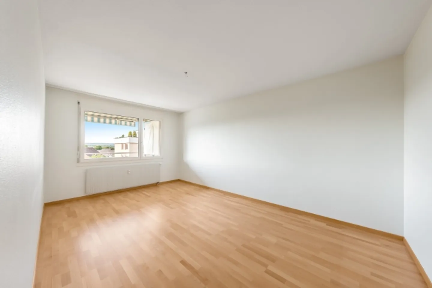 Appartement en attique dans le quartier de Herblingen - TEMPORAIRE jusqu'au 30.04.2026 - Photo 3 sur 11