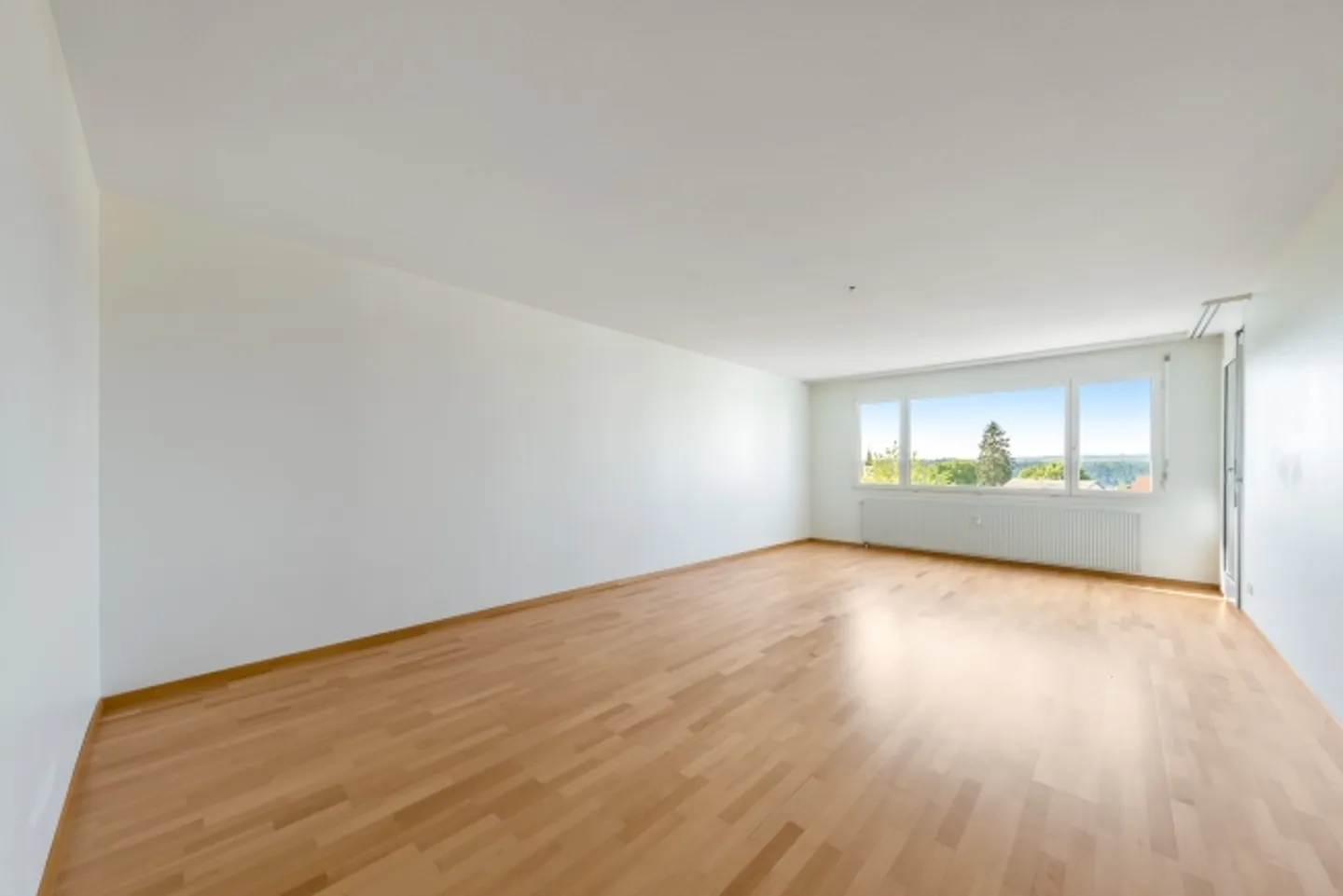 Appartement en attique dans le quartier de Herblingen - TEMPORAIRE jusqu'au 30.04.2026 - Photo 2 sur 11