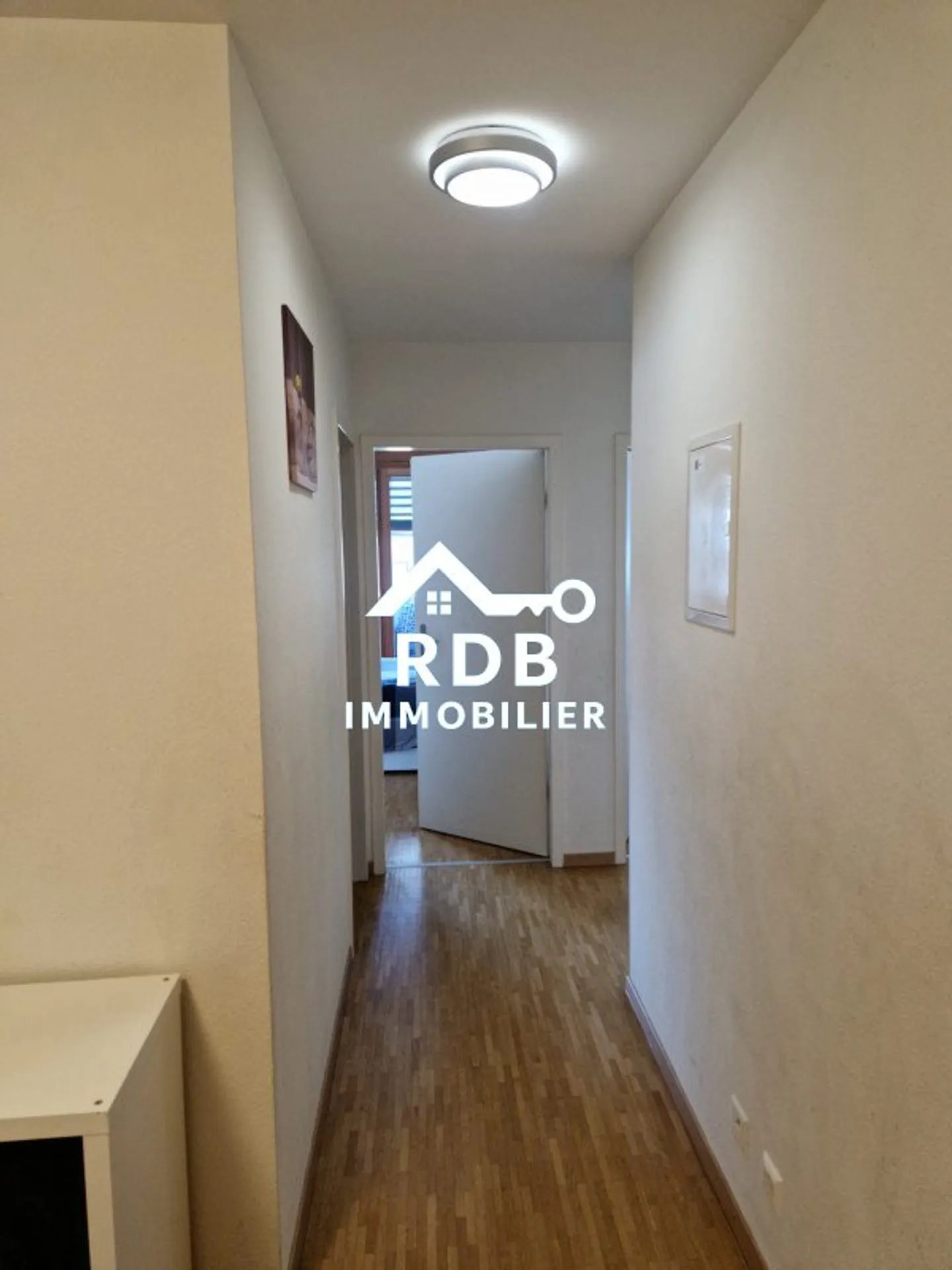 5-room apartment on the 1st floor located in Le Grand-Saconnex 1218 - Photo 4 of 10
