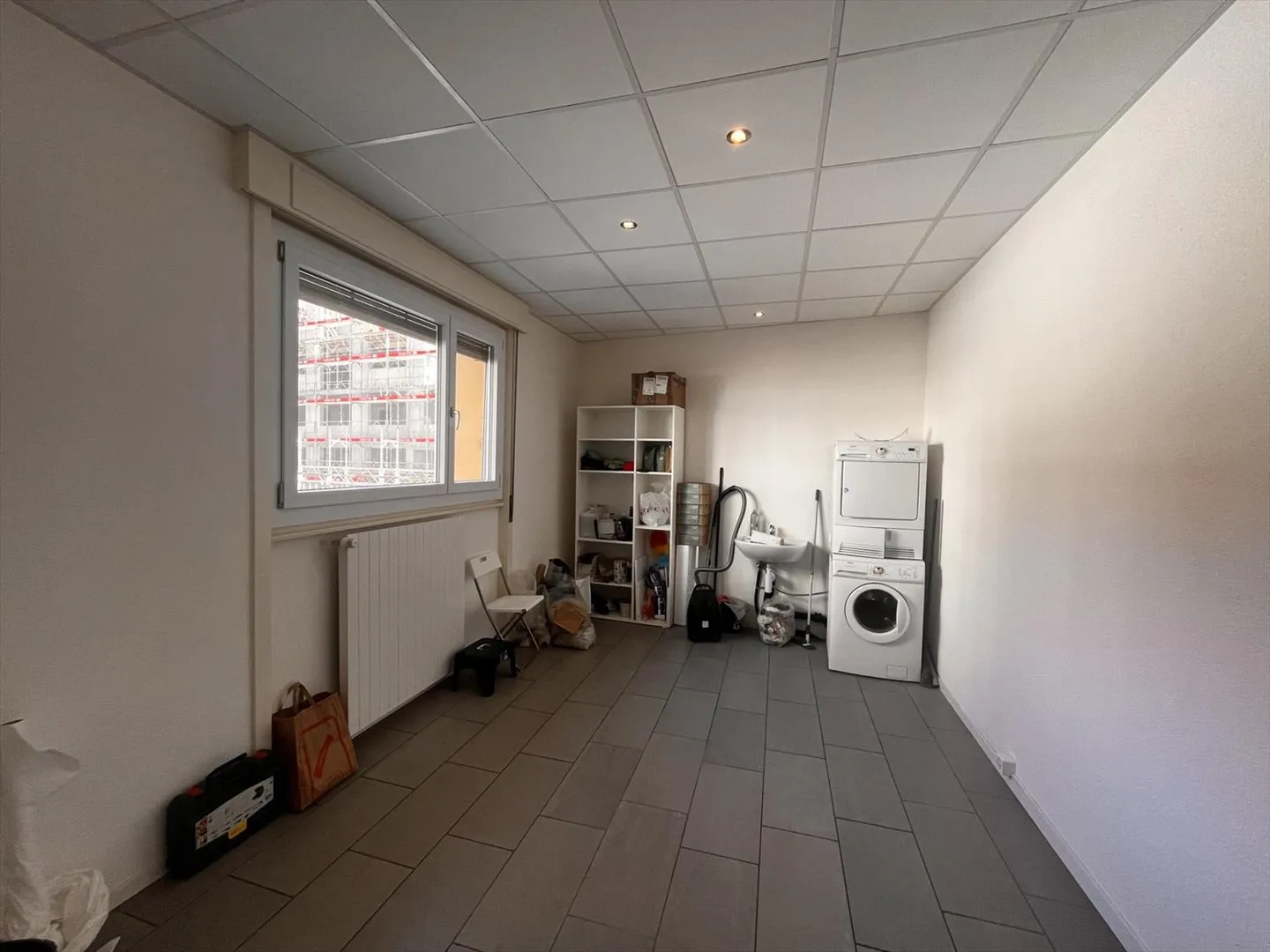 Spazio commerciale ristrutturato di 86 m² venduto nel cuore di Friburgo - Foto 3 di 6