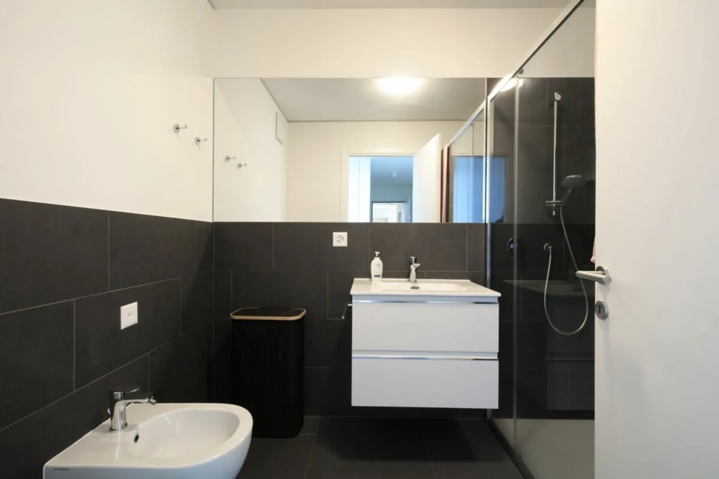 BIOGGIO - Modernes Apartment mit Aussicht - Foto 10 von 12