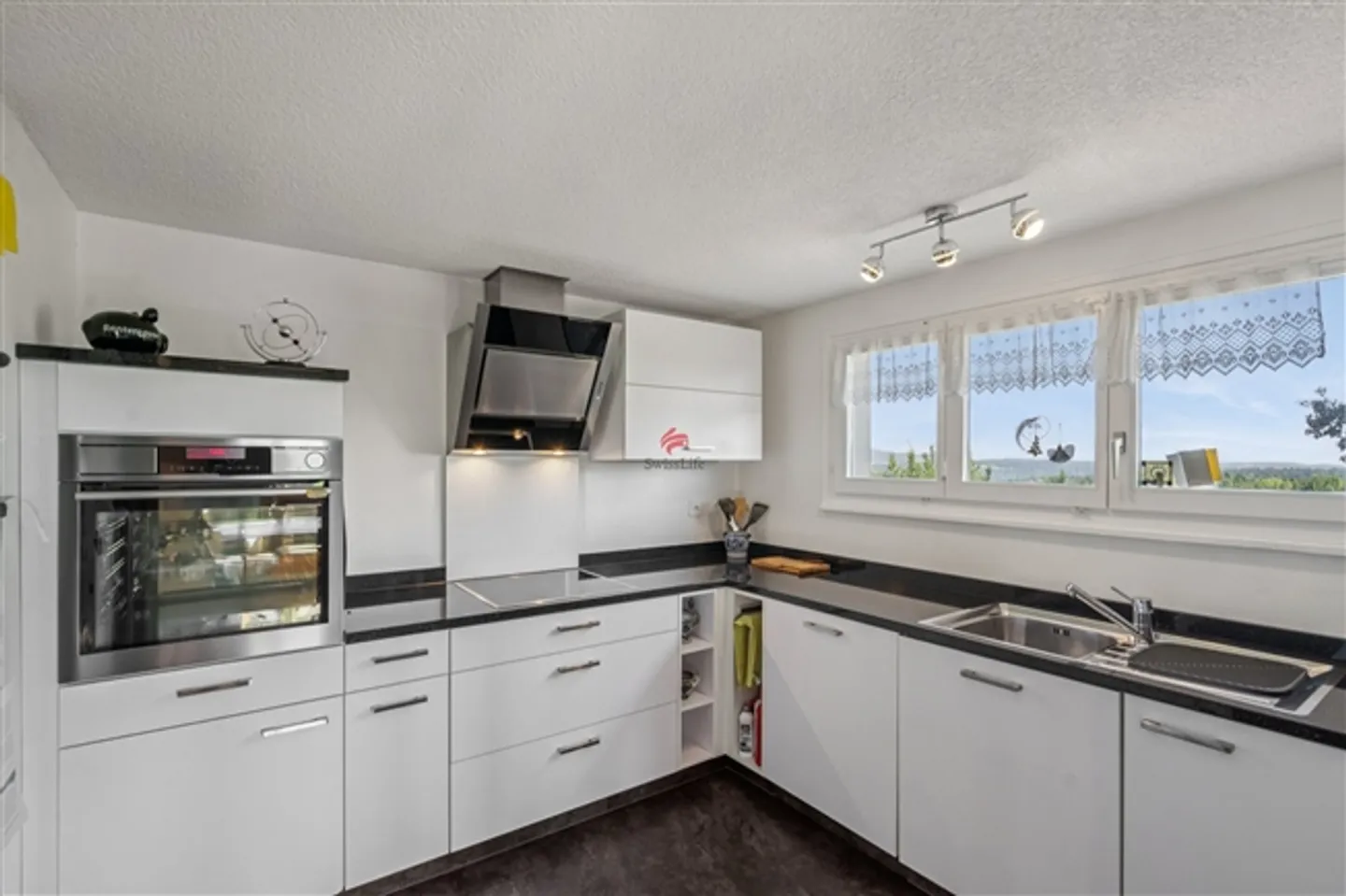 Vivere e affari in un'idilliaca campagna - Foto 3 di 13