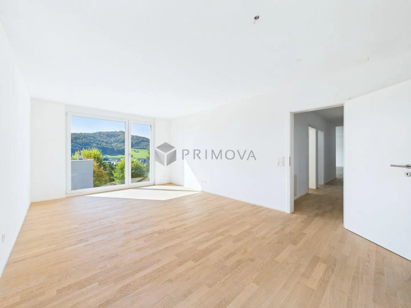 Exklusives Wohnerlebnis mit grossen Fensterfronten und Top Weitsicht - Foto 3 von 9