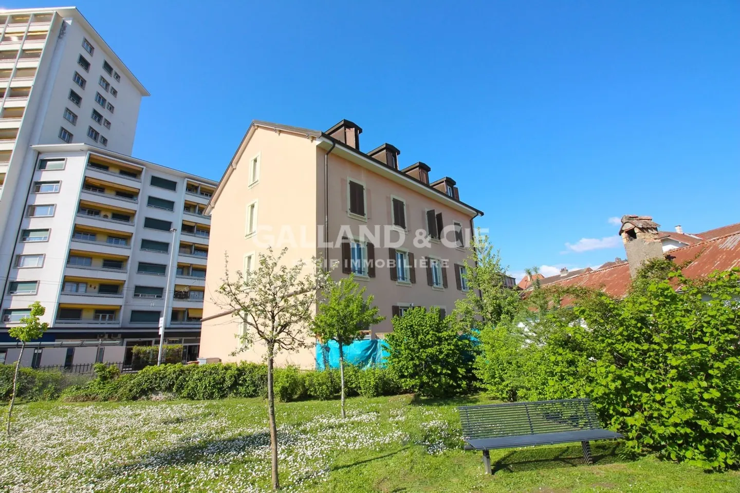 Charming Apartment Near Train Station - Photo 1 of 1