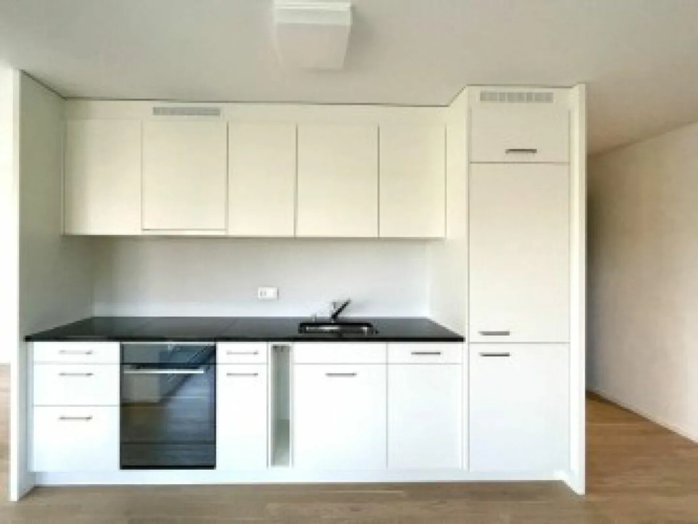 Modernes Apartment mit Loggia - Foto 2 von 6