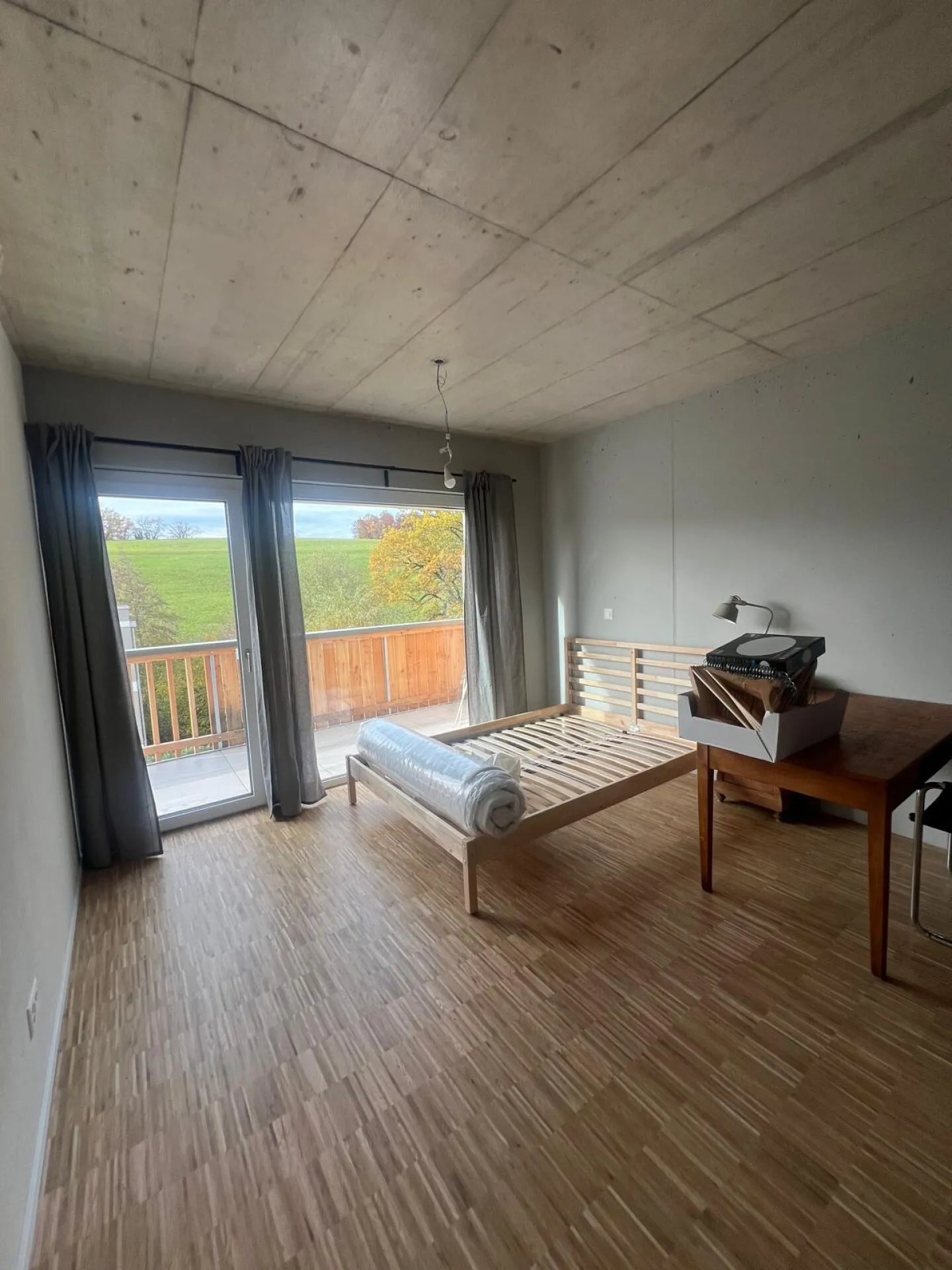 New high-end shared accommodation - Furnished rooms with balcony just steps from Châtel-St-Denis train station - Photo 3 of 9