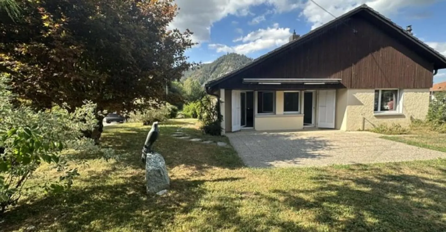 Fleurier - NE - Individual Villa in Fleurier - Photo 1 of 12