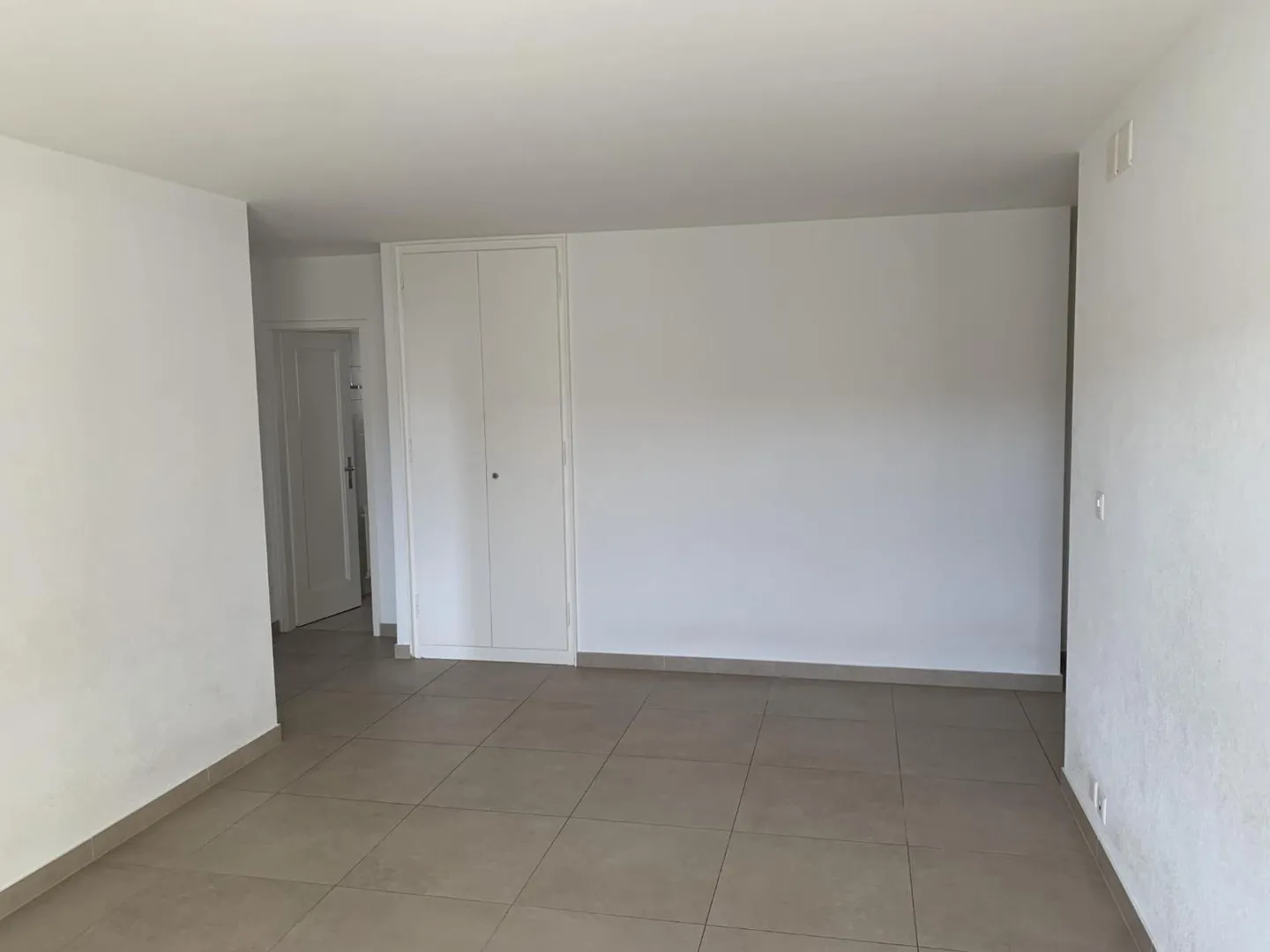 Charming 3-Room Apartment - Photo 7 of 8