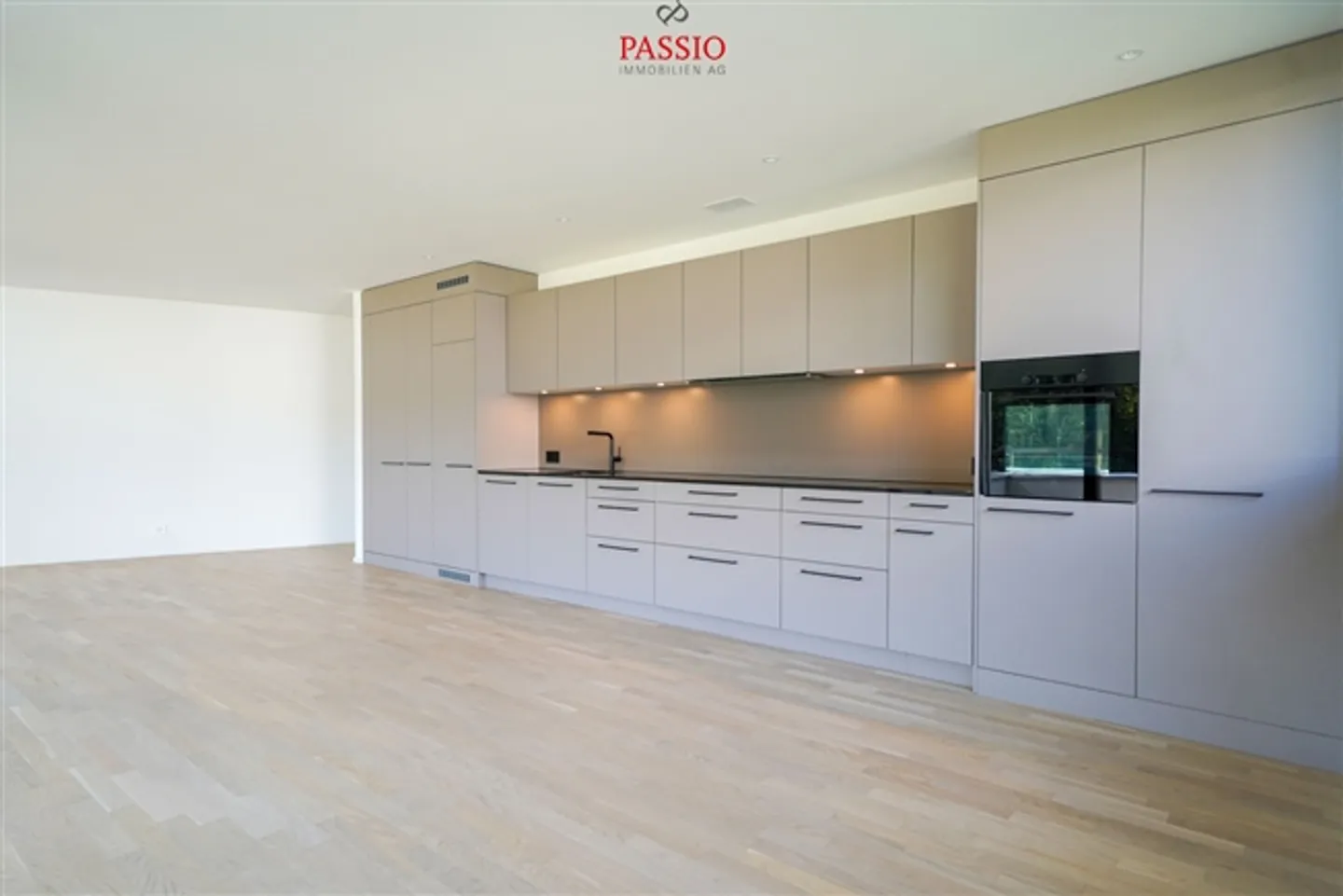 Living with Nature View Spacious 4.5-Room Ground Floor Apartment - Photo 7 of 20