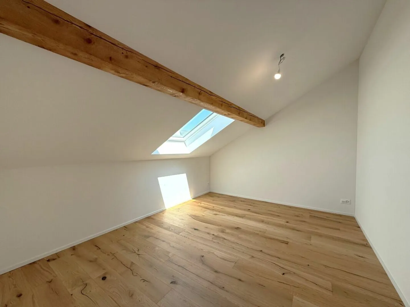 Appartamenti di 4,5 stanze completamente ristrutturati nel cuore di Romanshorn - Foto 9 di 12