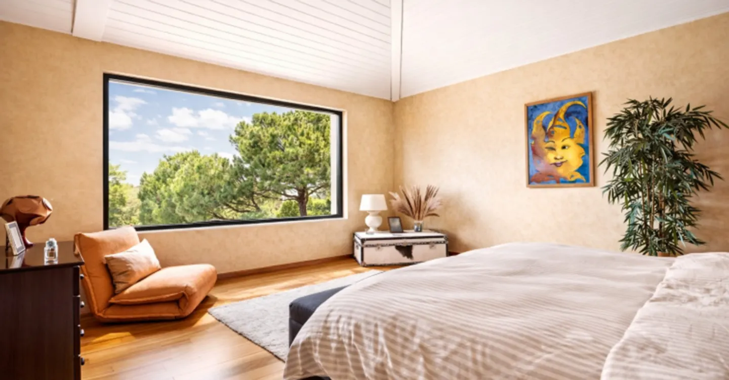Charming Villa with Lake View - Photo 7 of 12