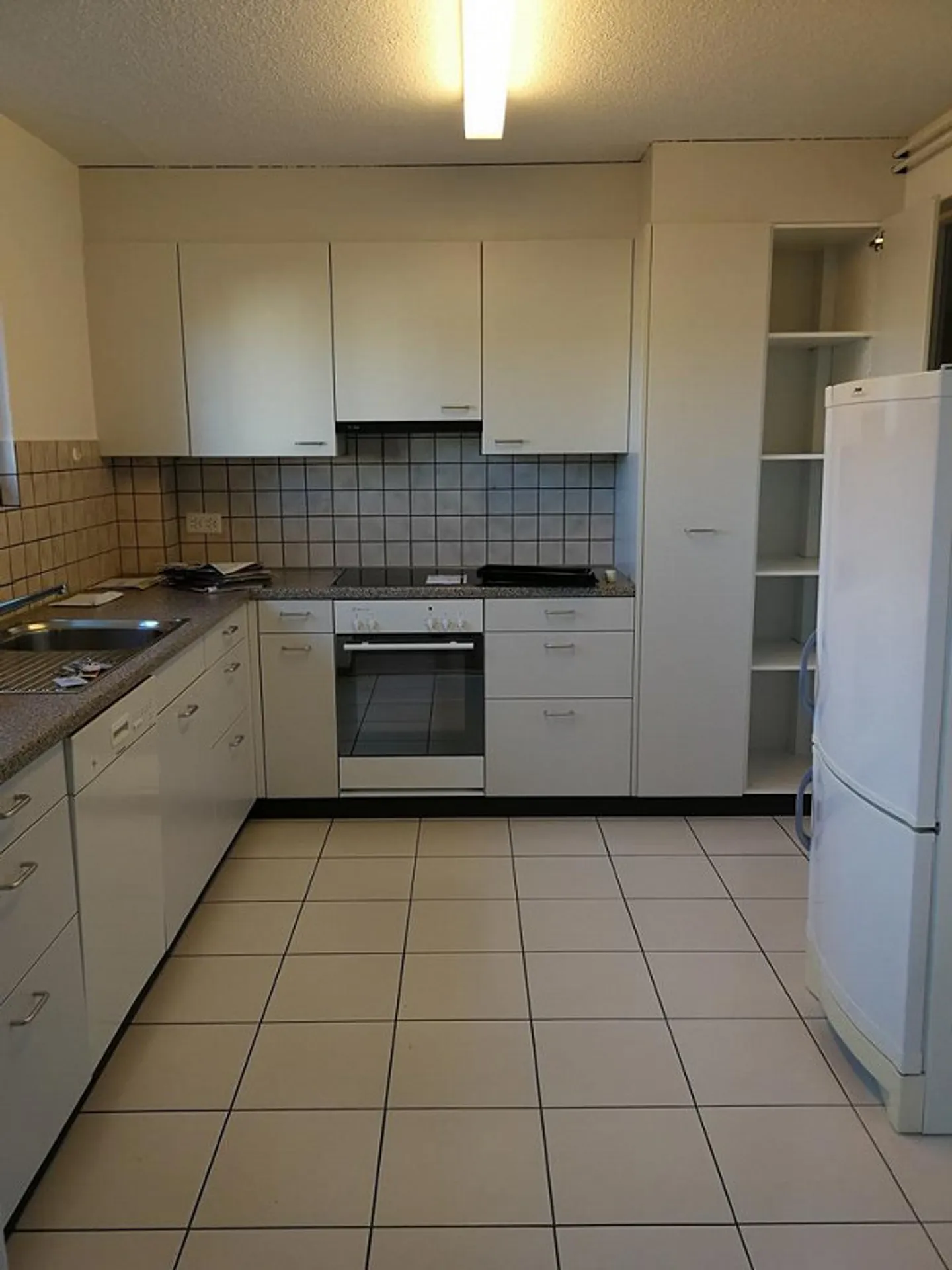 Appartement familial dans un emplacement calme - Photo 3 sur 7