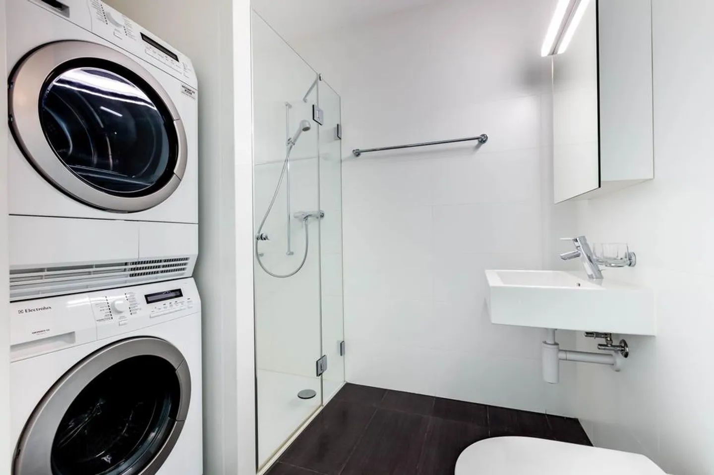 Comfortable Living in a Modern Development - Photo 3 of 8