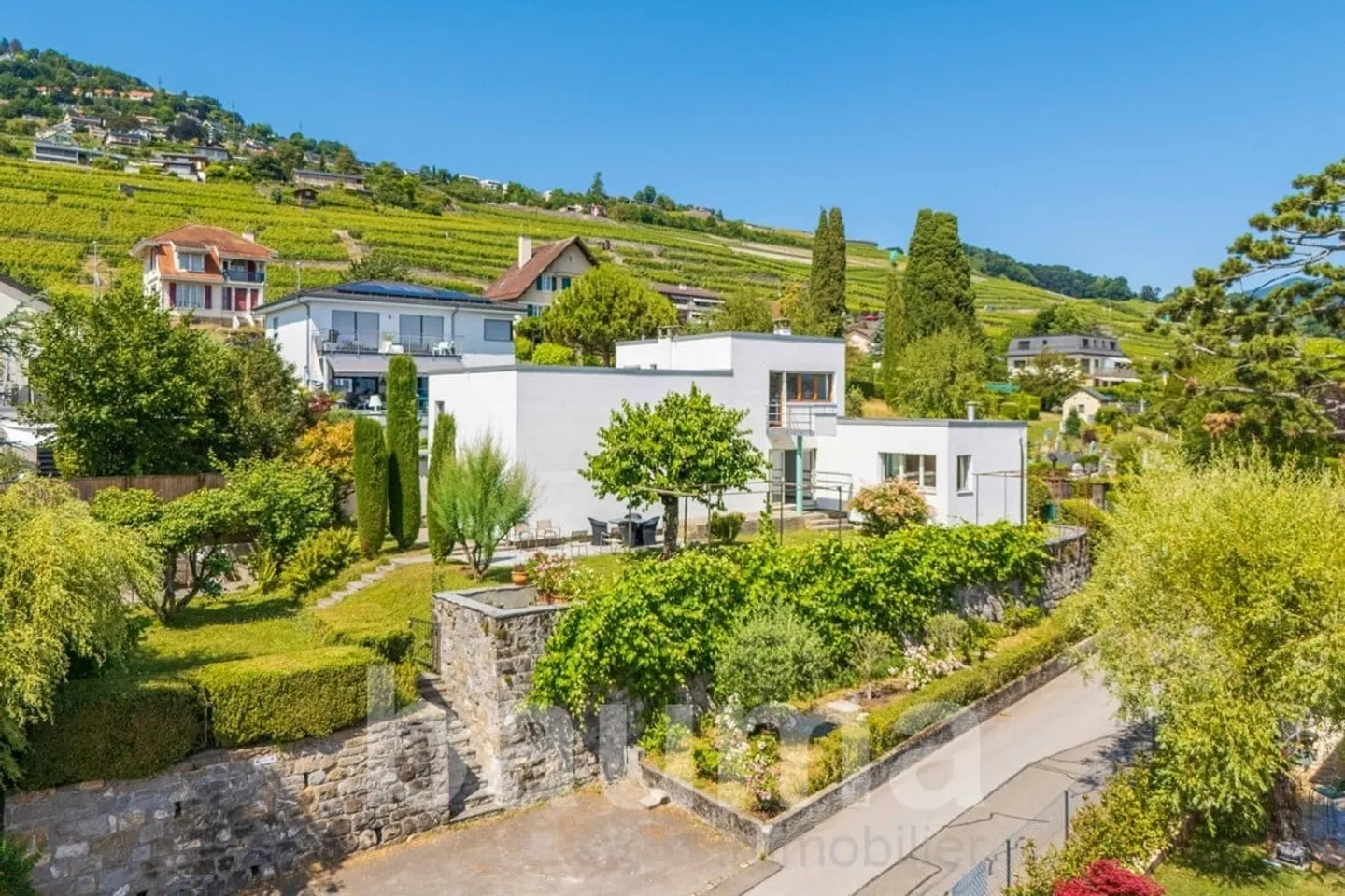 Villa moderne à Corseaux - Photo 1 sur 13