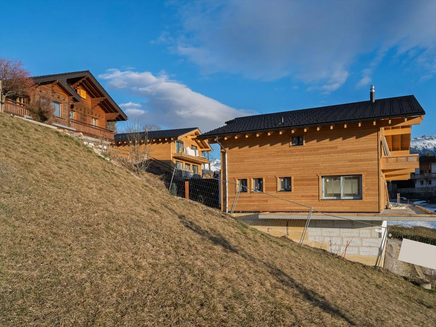 Luxuriöse Villa nur wenige Schritte vom Dorf Lens entfernt, atemberaubende Aussicht - Foto 5 von 5