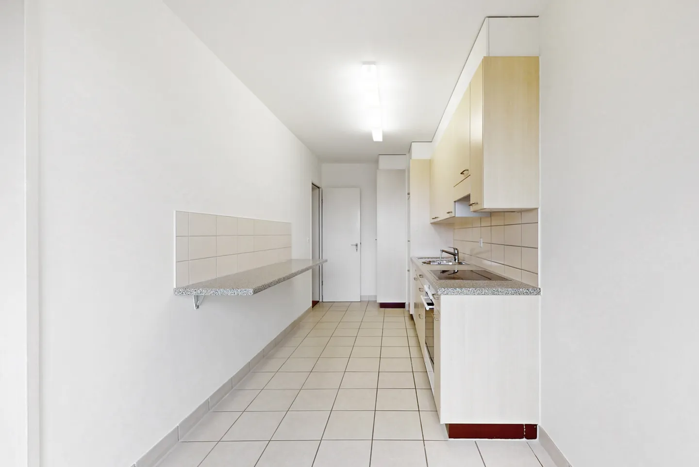 Helle Wohnung mit Balkon - Foto 3 von 9