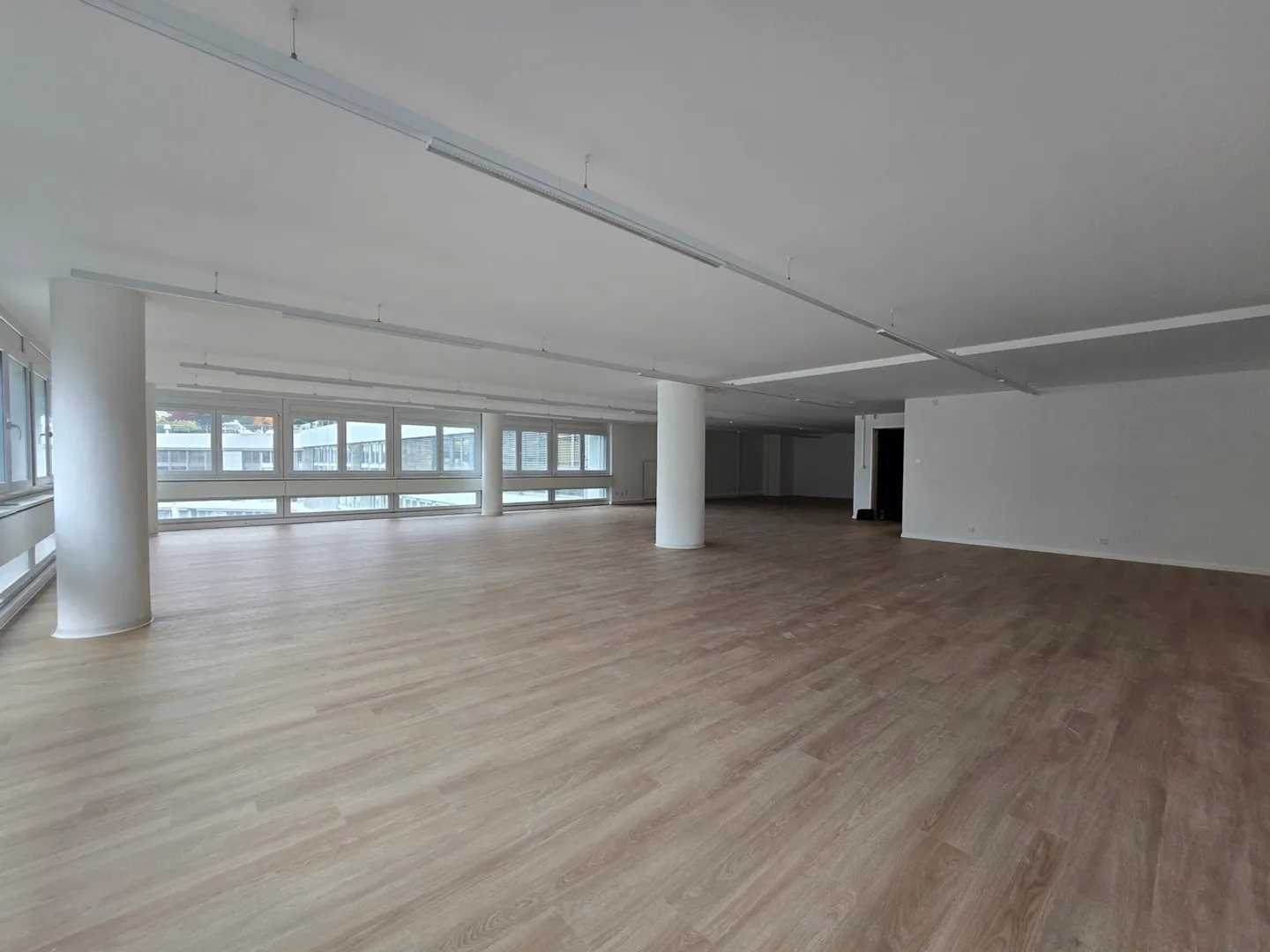 Büro renoviert 230m2 - Stadtzentrum von Lausanne - Foto 3 von 13
