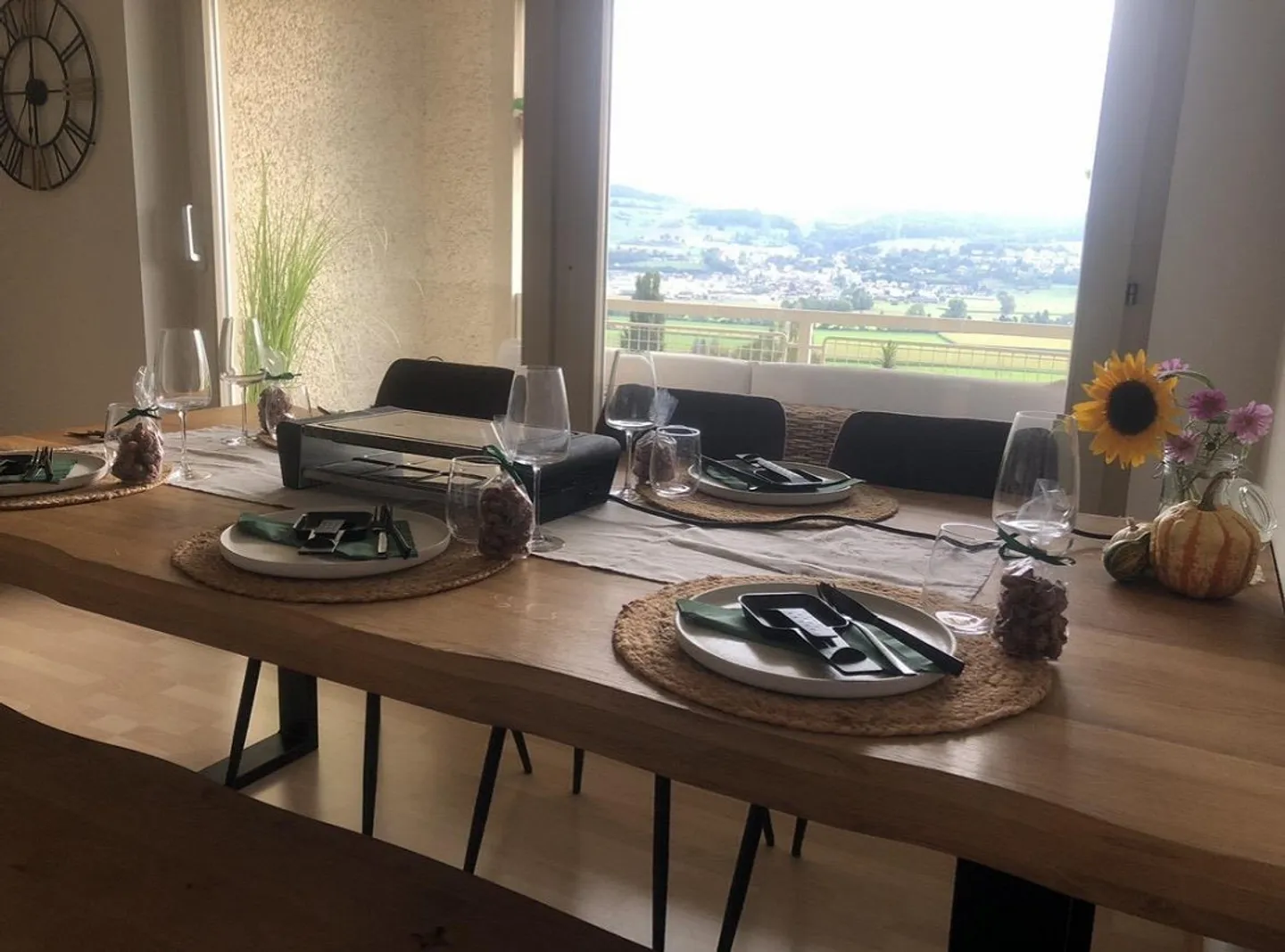 Camera in condivisione in un ambiente tranquillo - Foto 1 di 5