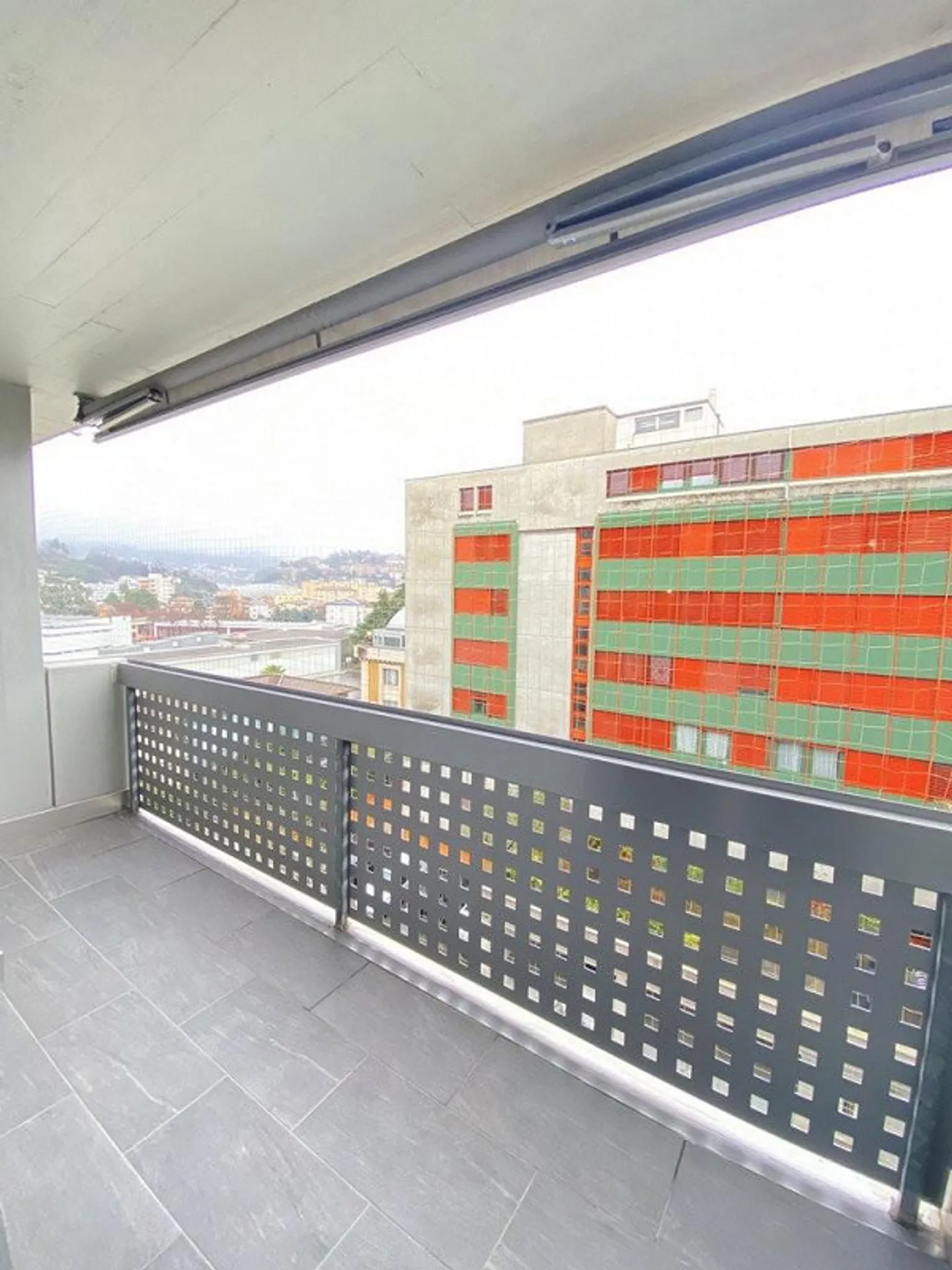 Modernes Apartment in Chiasso - Foto 8 von 8