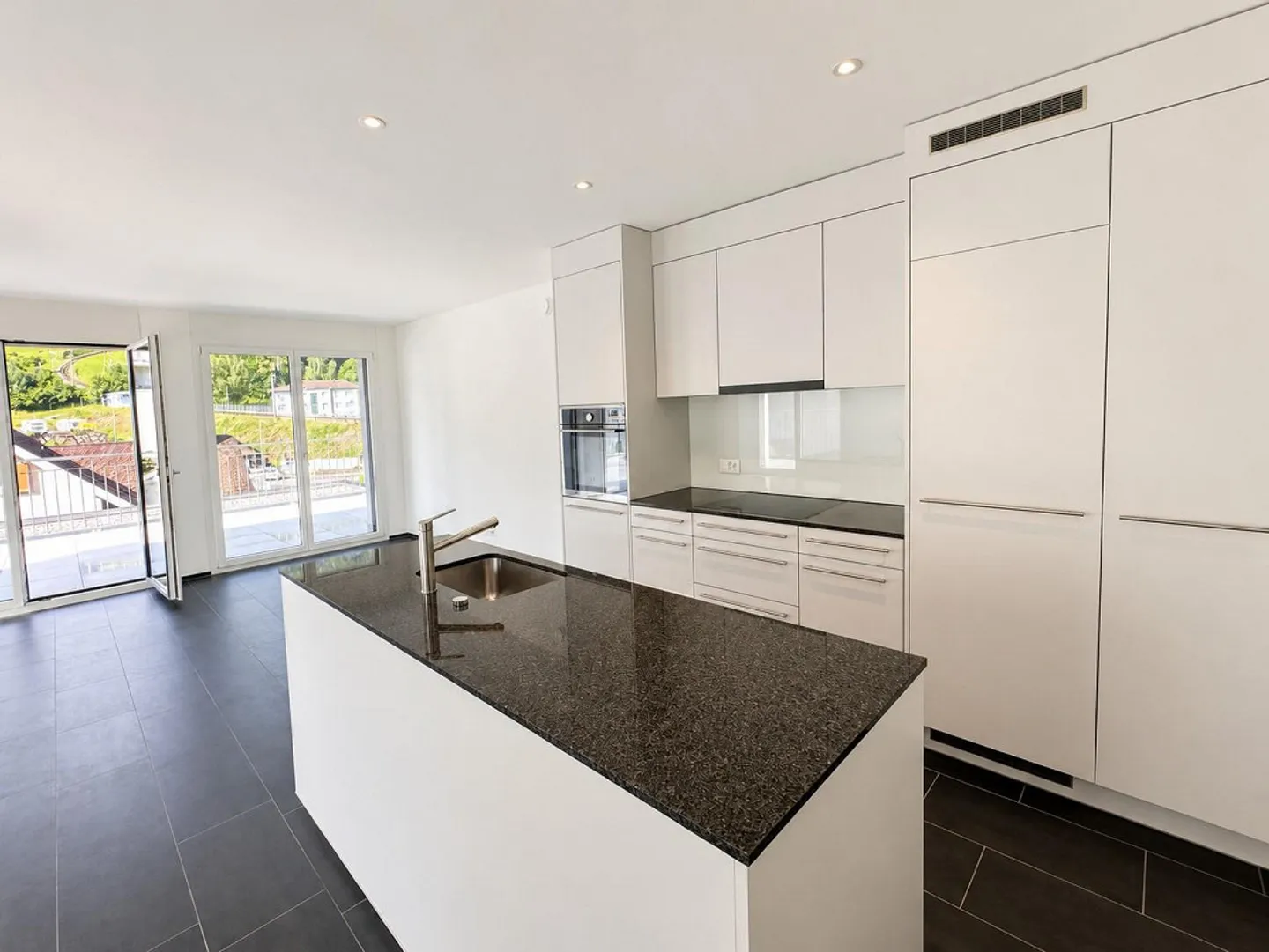 Première location : Appartement attique exclusif de 4,5 pièces à Goldau - Photo 1 sur 13