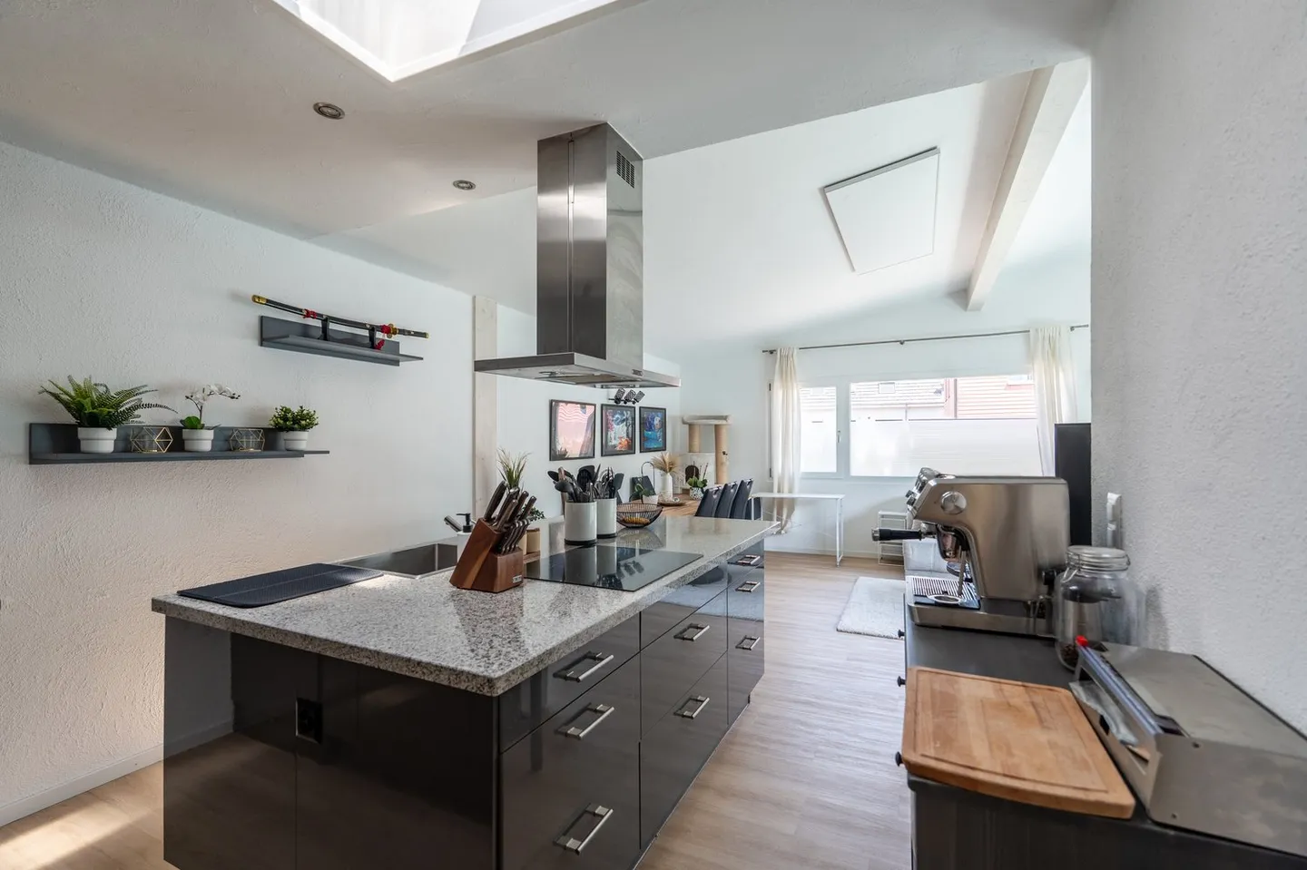 Propriété d'investissement attrayante : Maison multifamiliale bien entretenue à Safenwil - Photo 2 sur 11