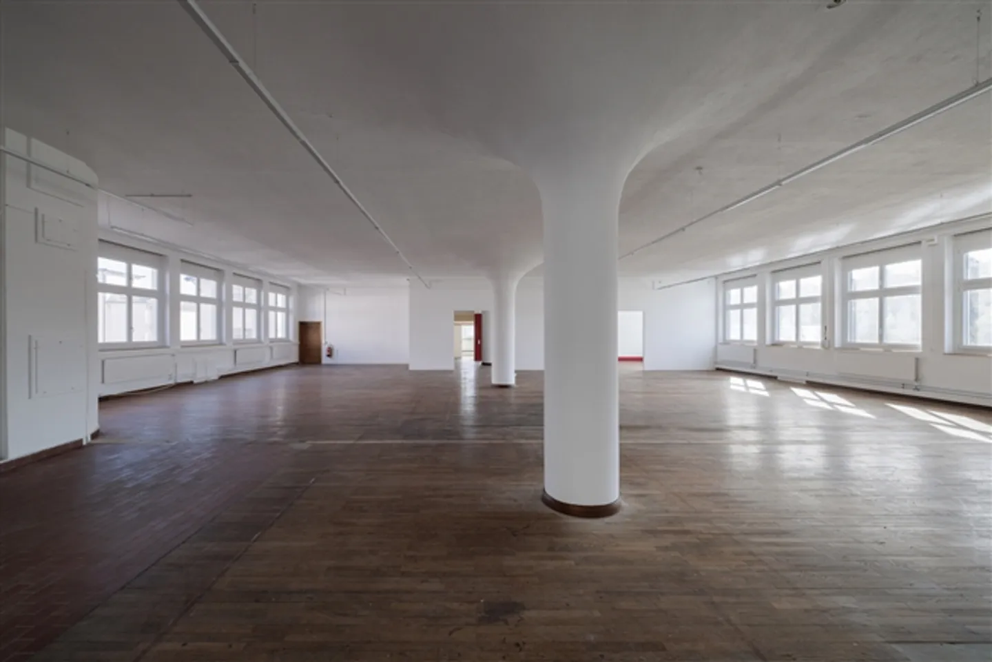 «Gewerbefläche mit Charme und vielseitigen Möglichkeiten» - Foto 2 von 13